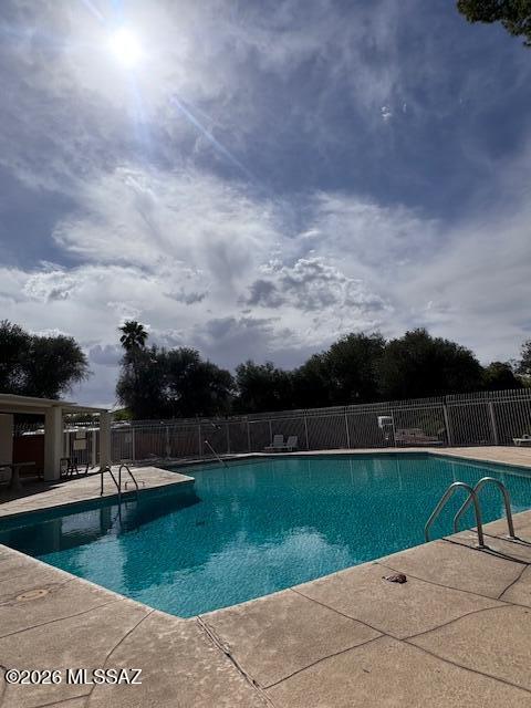 2709 W Sheryl Place