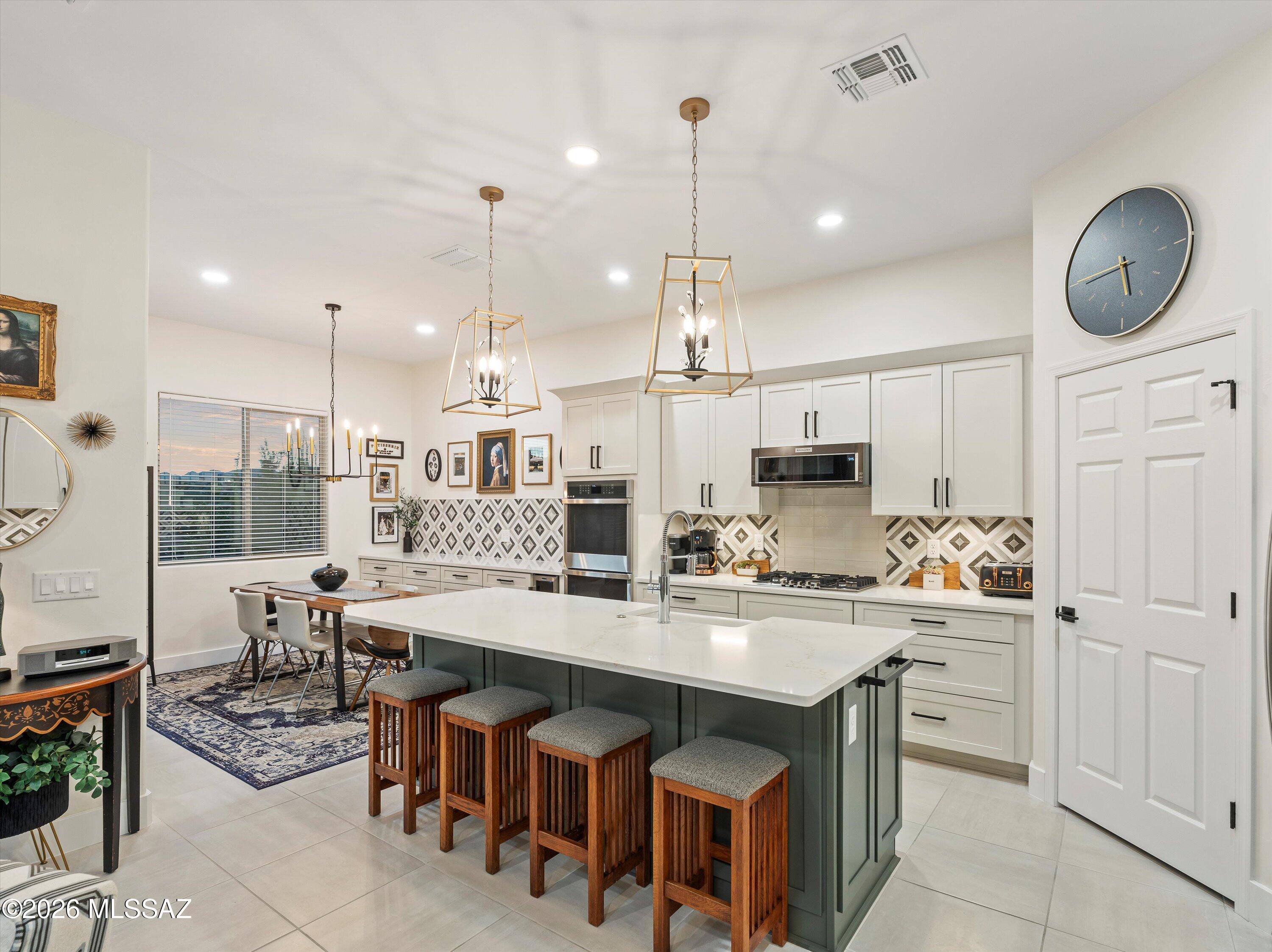 13275 N Stonecrop Lane