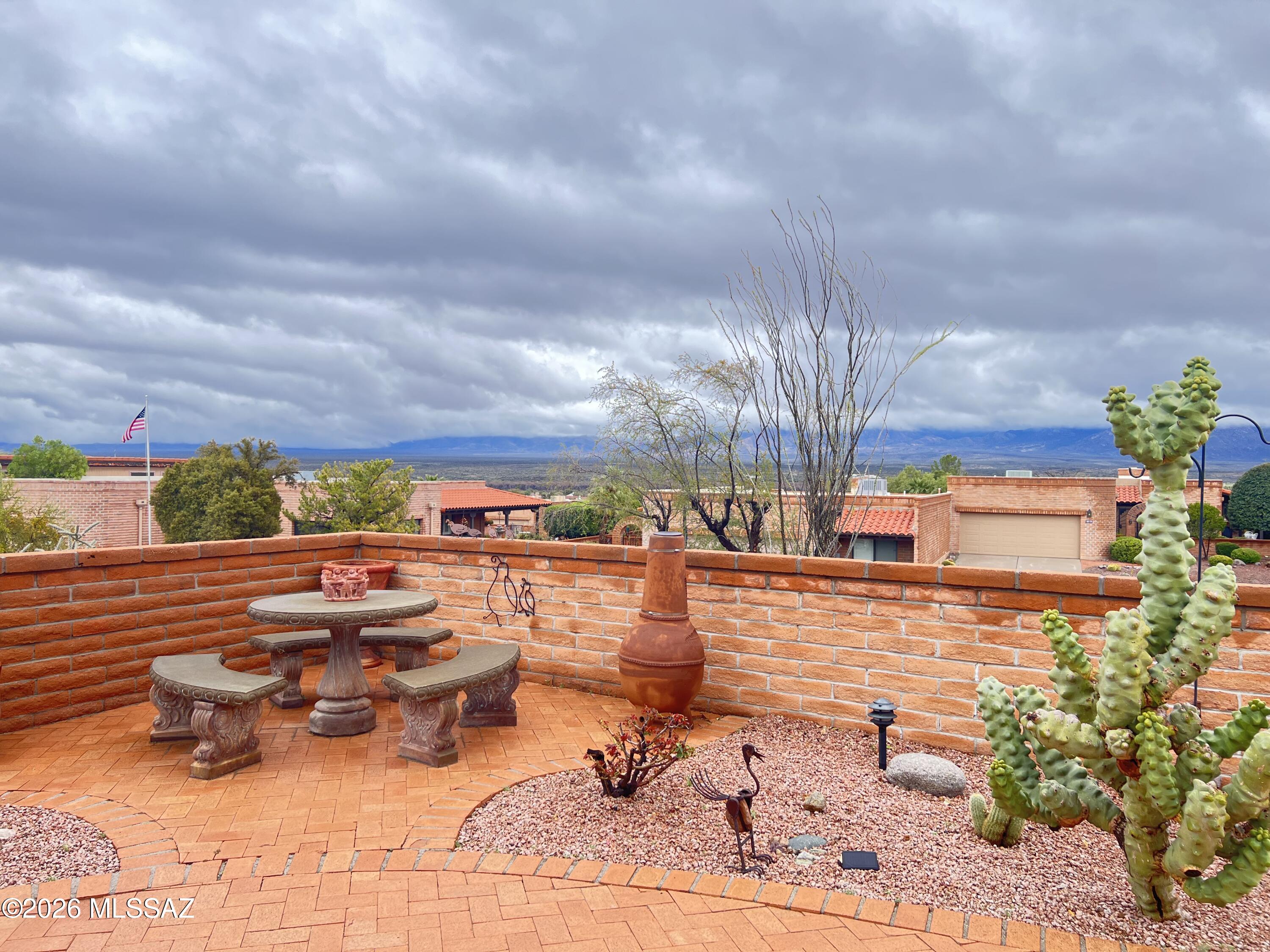 3307 S Calle Del Albano