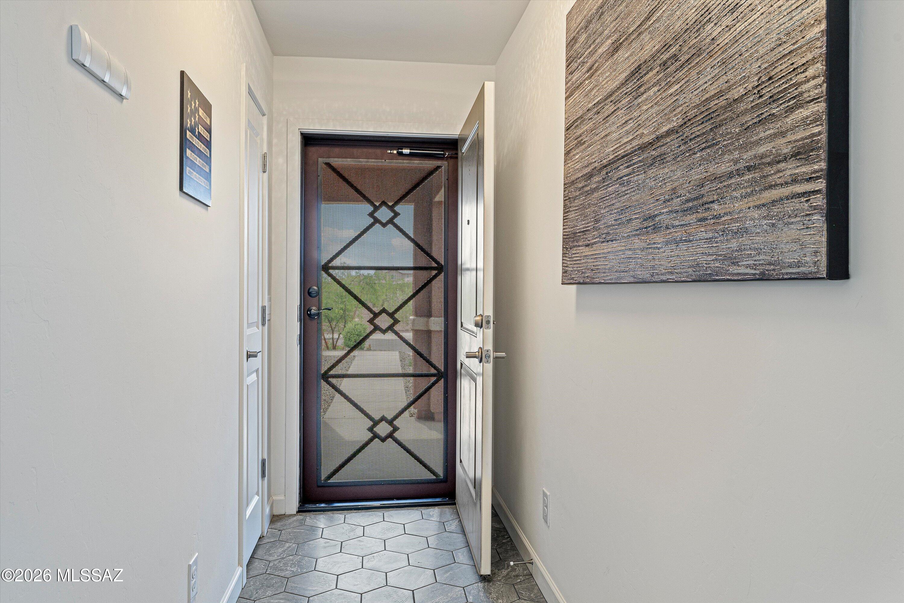 10512 W Harrigan Drive