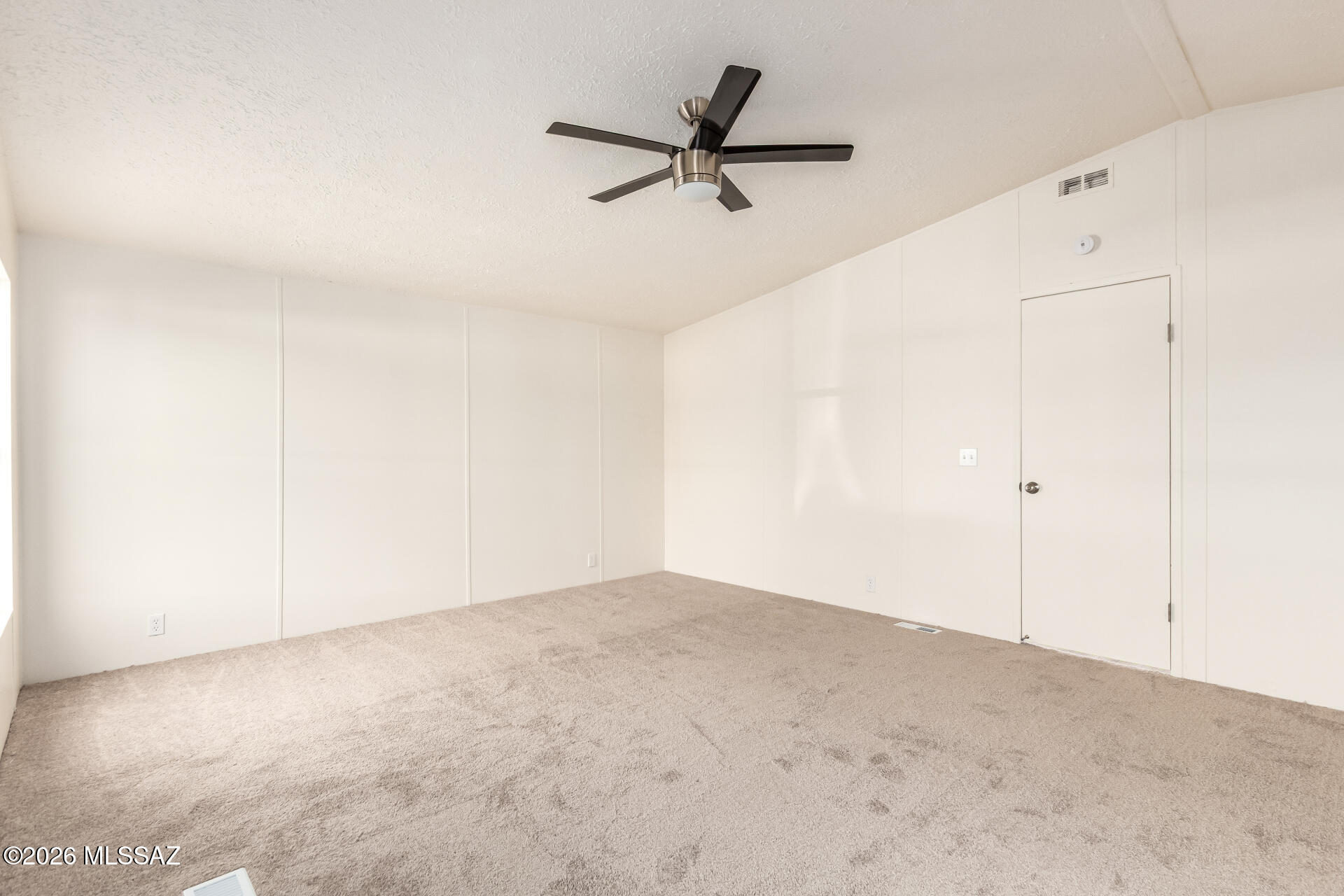 Mission Circle (1-29) - Residential