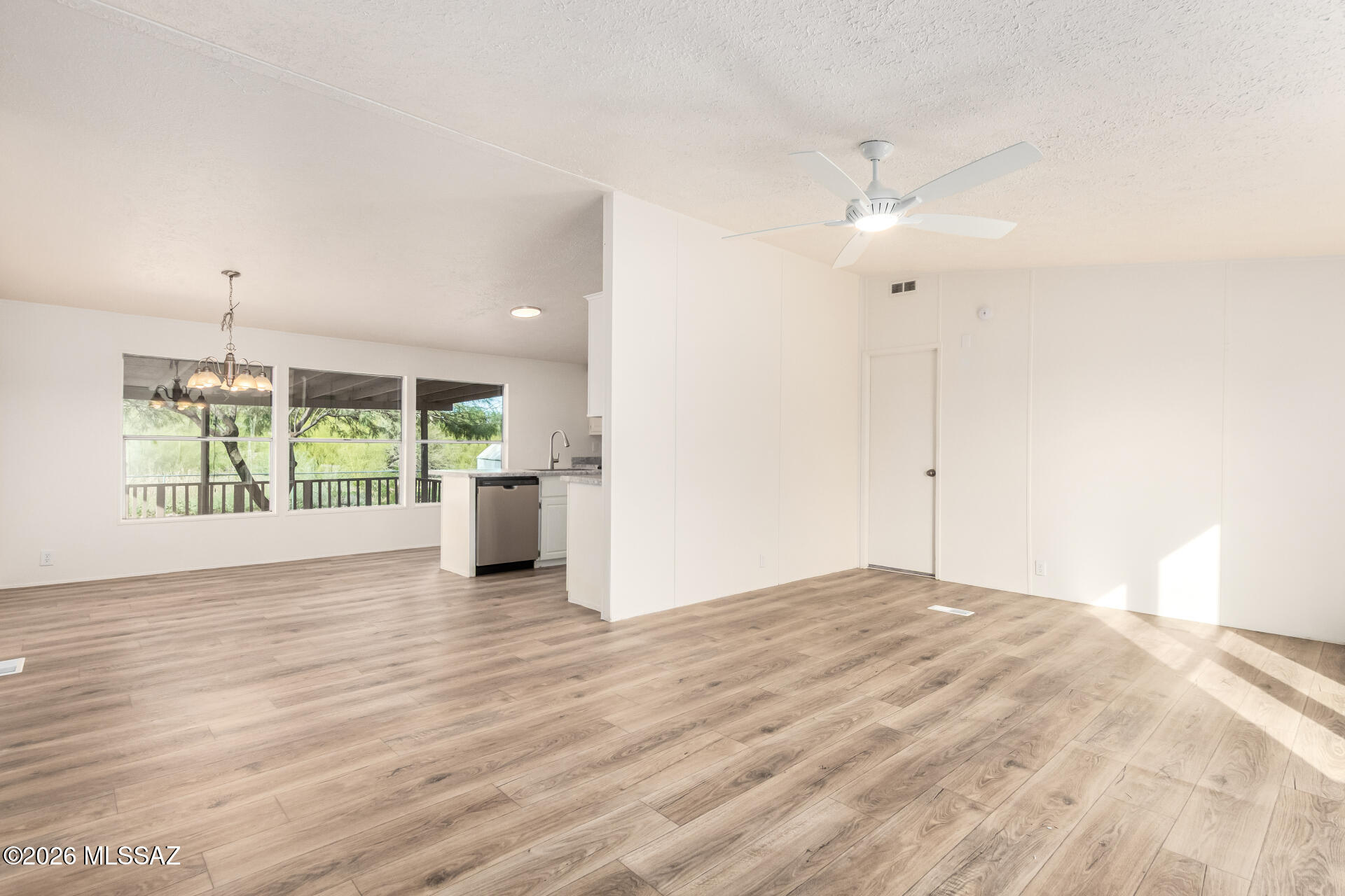 Mission Circle (1-29) - Residential