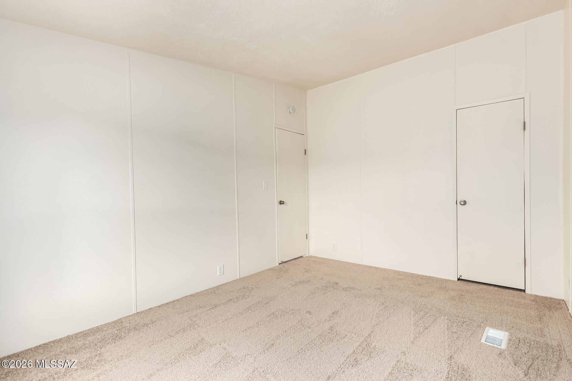Mission Circle (1-29) - Residential