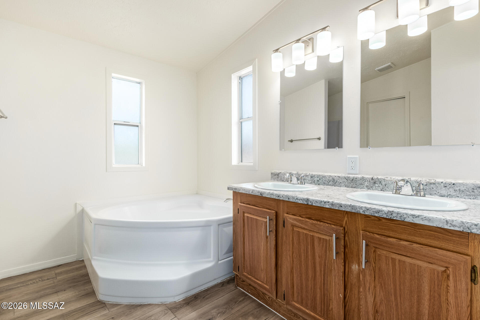 Mission Circle (1-29) - Residential