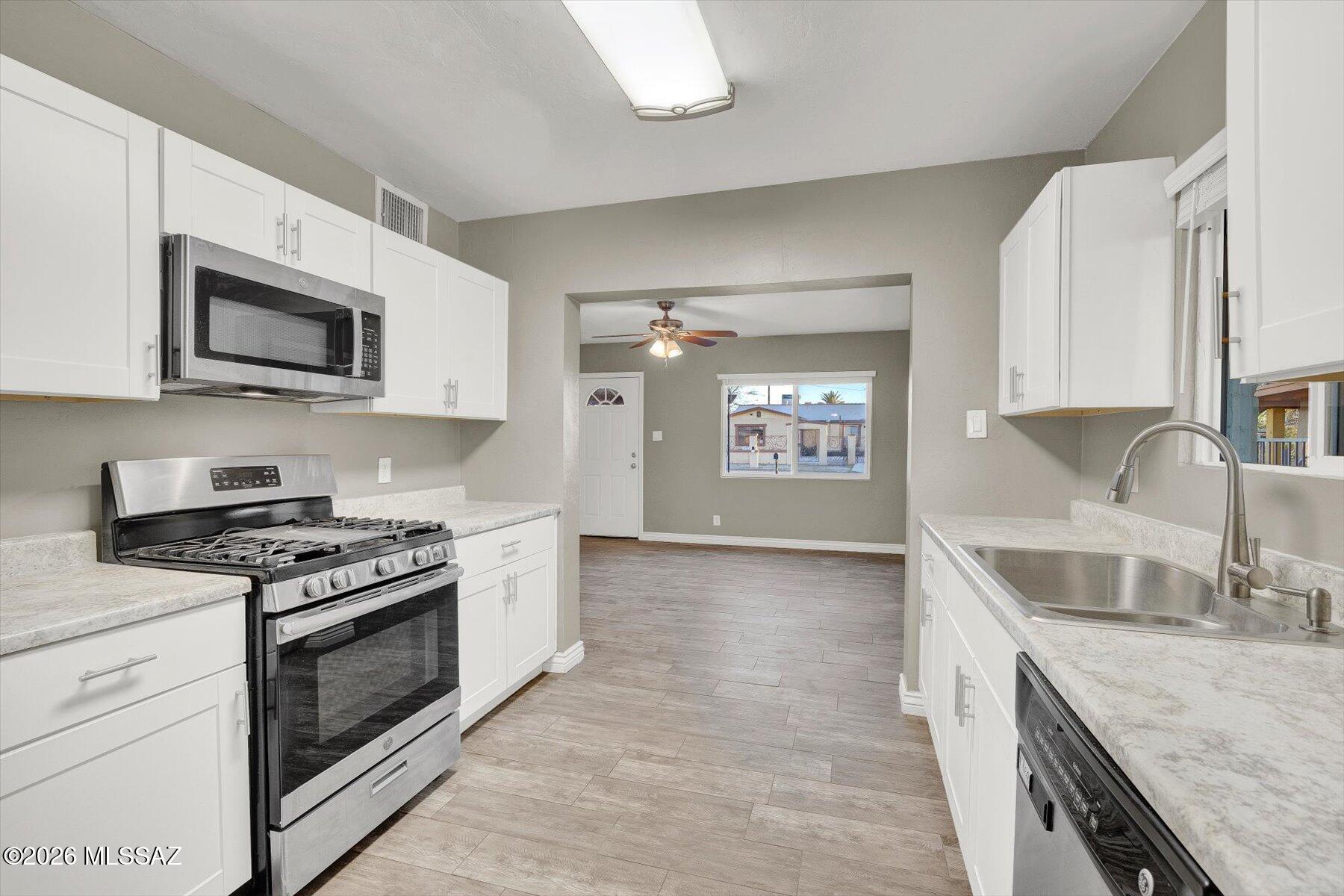 Parkway Terrace - Residential