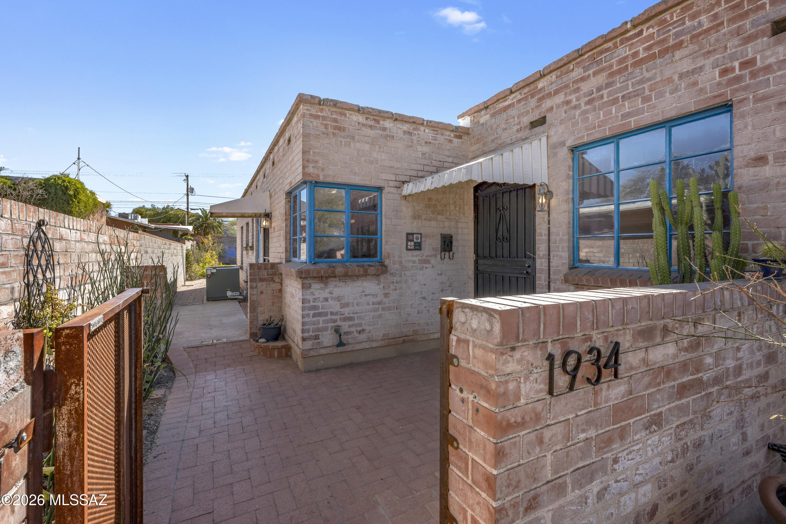 1934 E Mabel Street