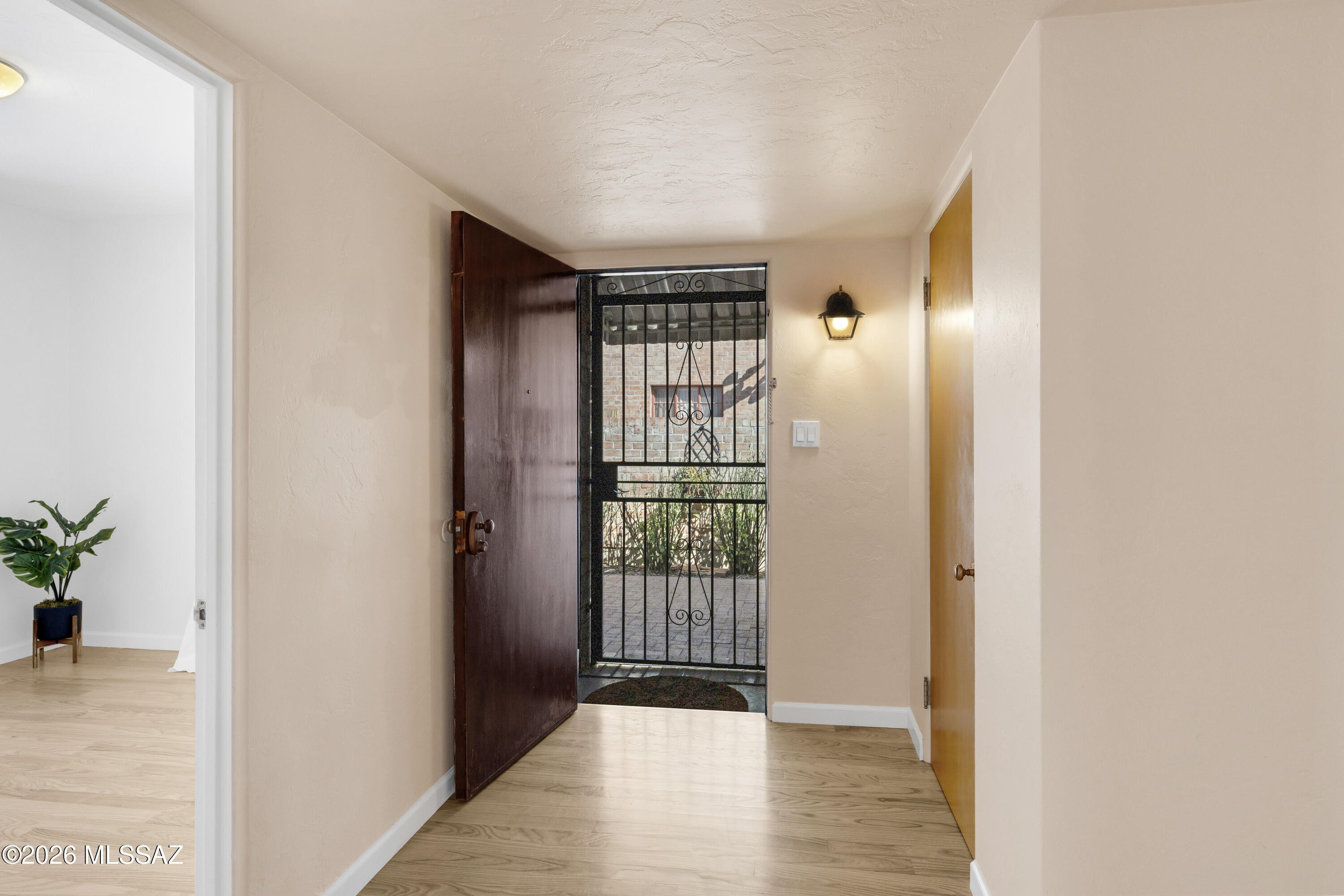 1934 E Mabel Street