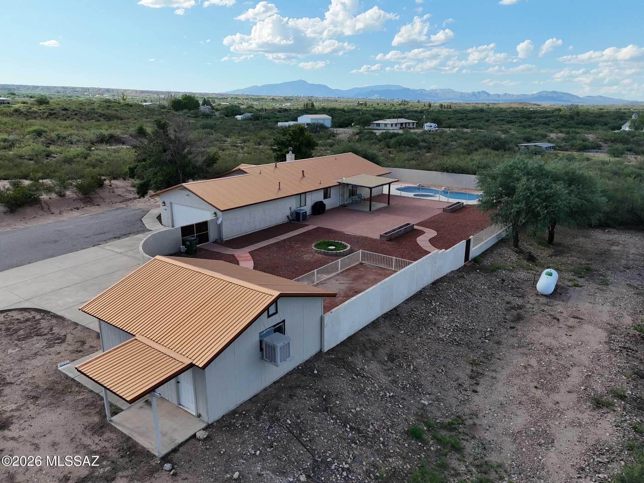 2160 W Desert Vista