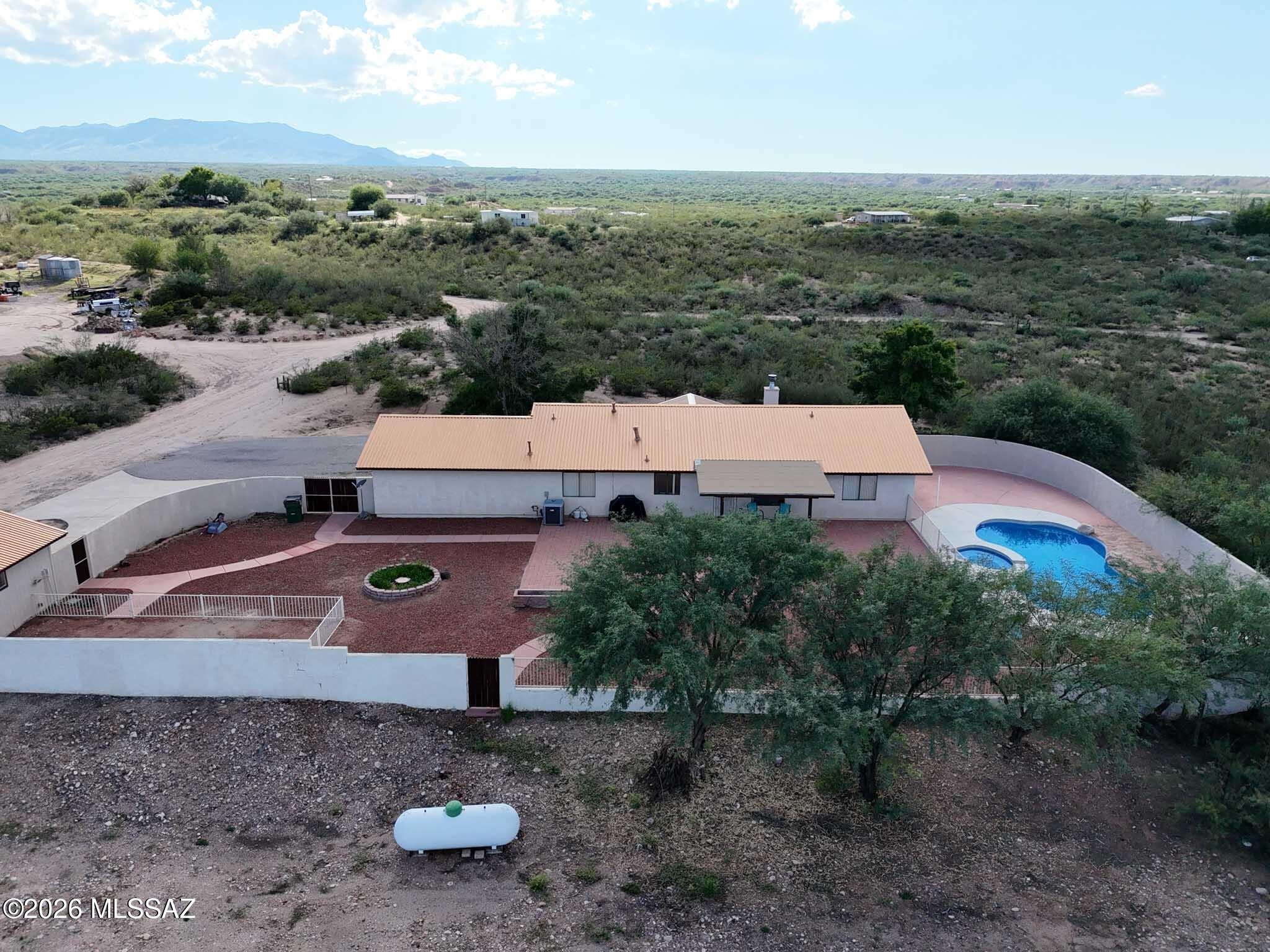 2160 W Desert Vista