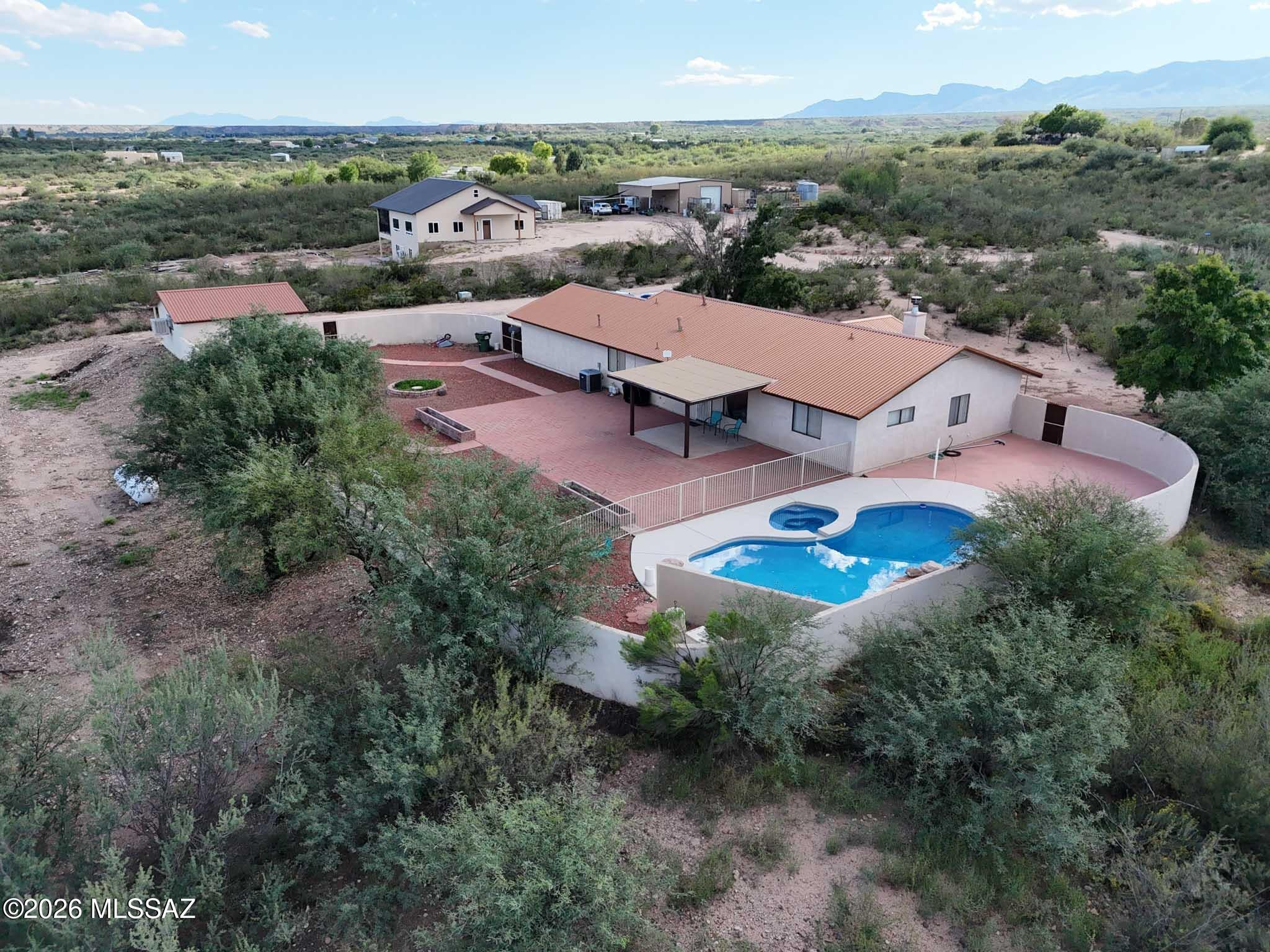 2160 W Desert Vista