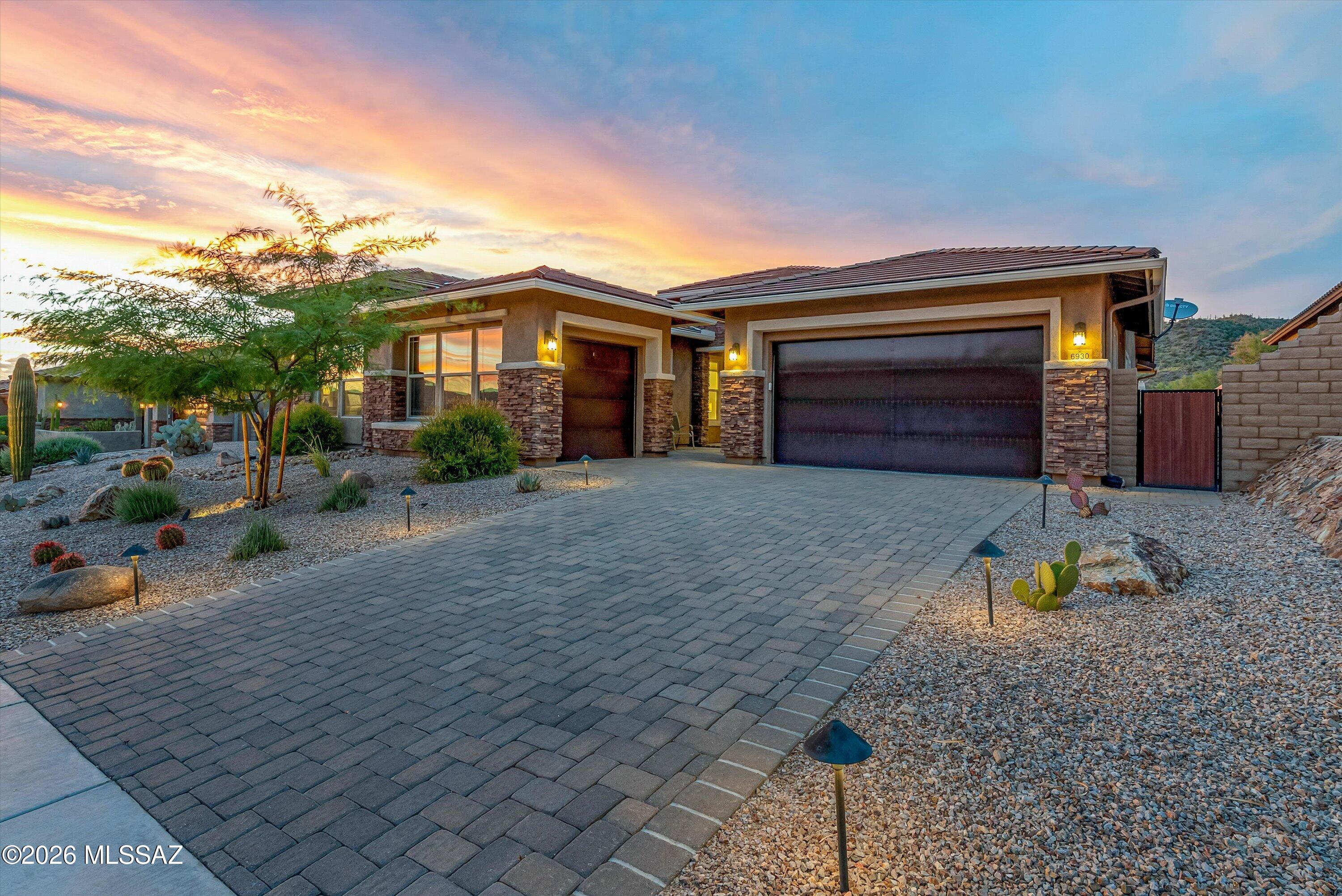 6930 W Turquoise Hills Place