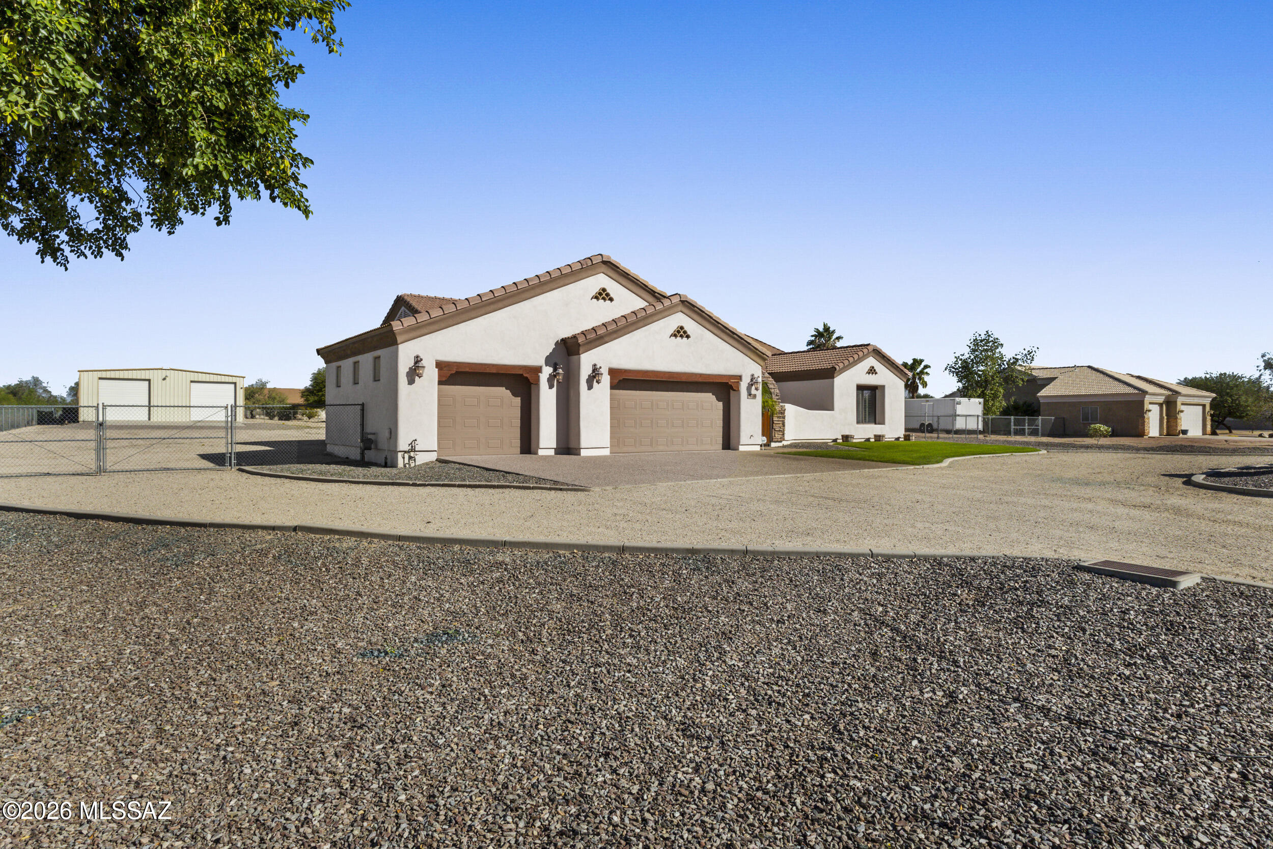 19880 W Desert Views Drive