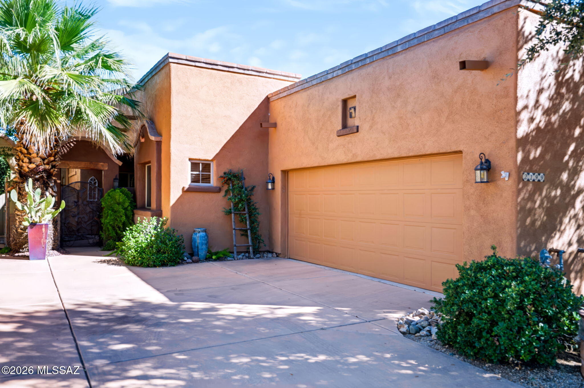 2199 Embarcadero Way