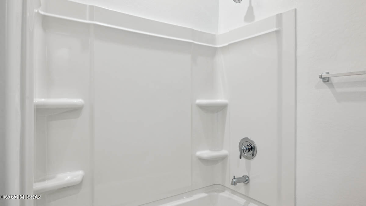 Entranda Del Toro - Residential