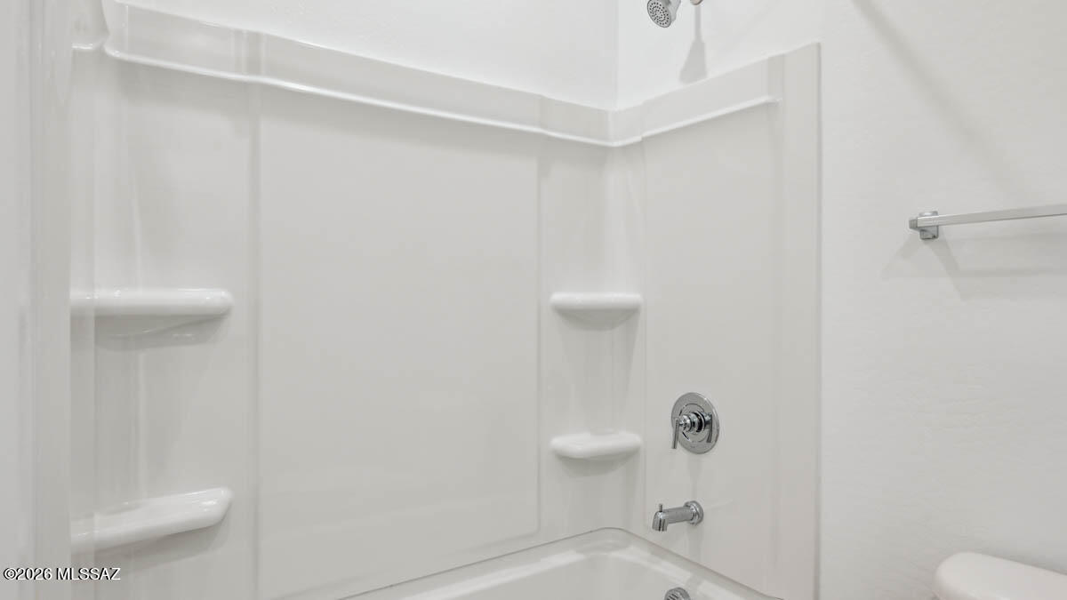 Entranda Del Toro - Residential