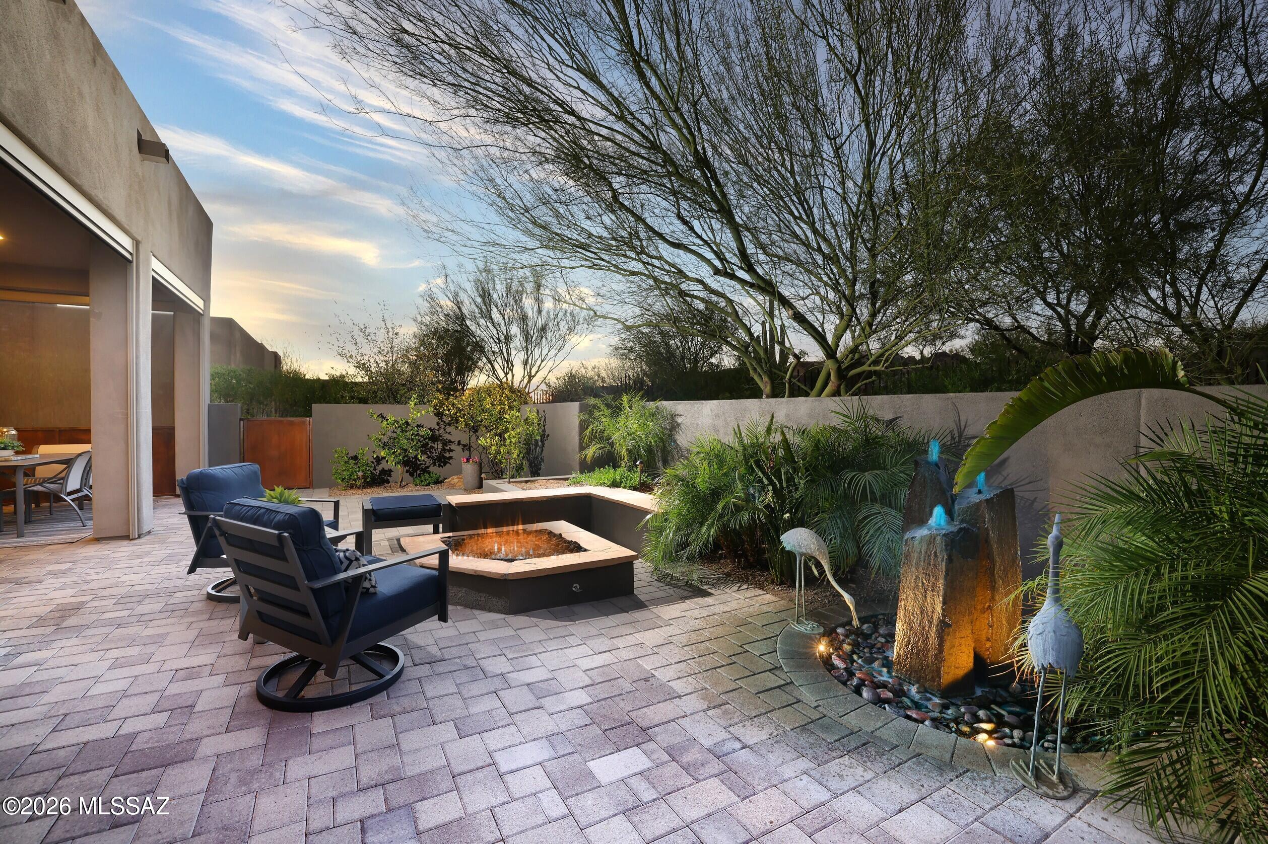 917 W Enclave Canyon Court