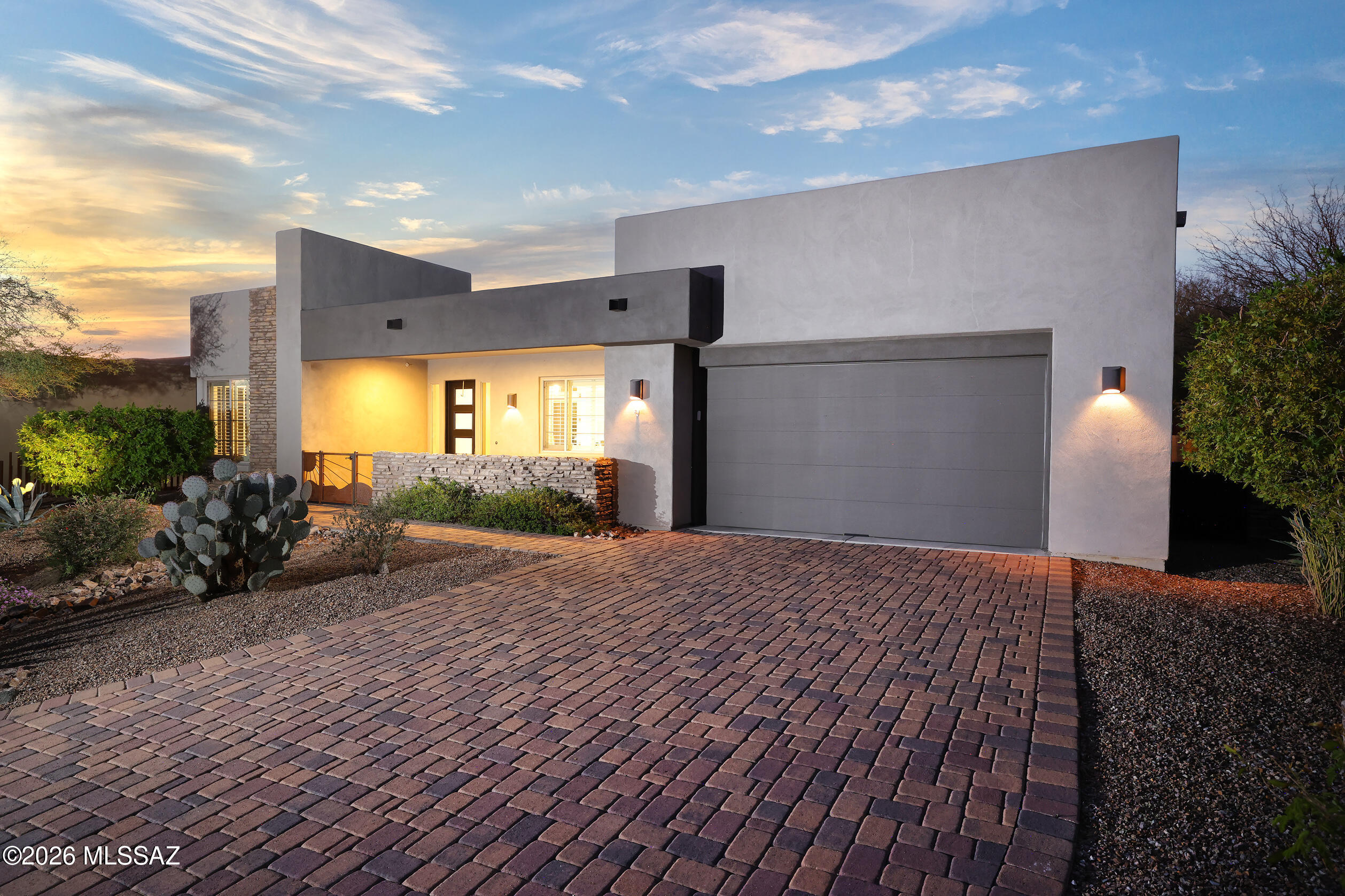 917 W Enclave Canyon Court