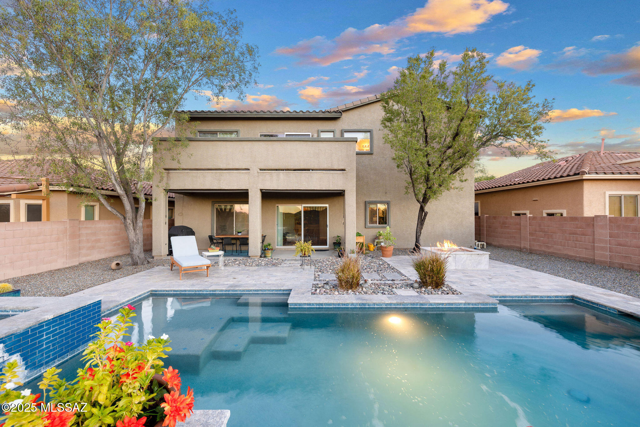 Continental Reserve Blks 17-19 (1-102) - Residential