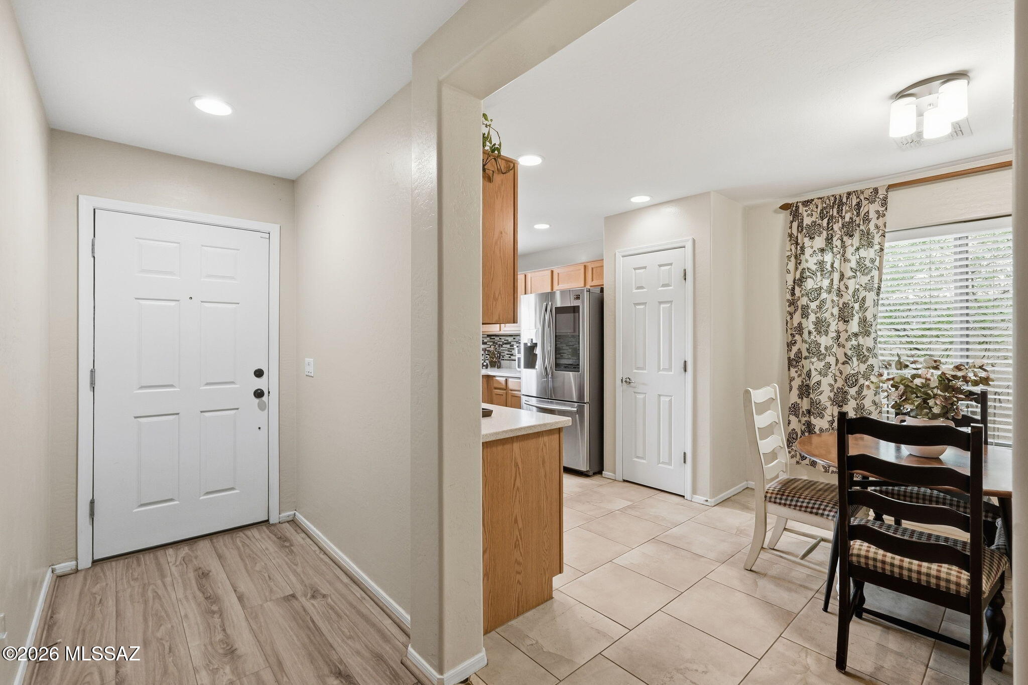 542 W Camino Tunera