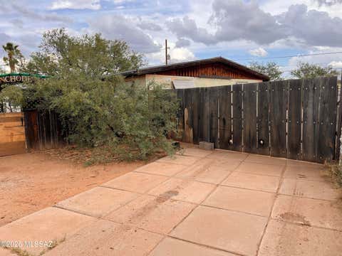 Photo of 6701 S Melody Avenue, Tucson, AZ 85756 (MLS # 22620294)