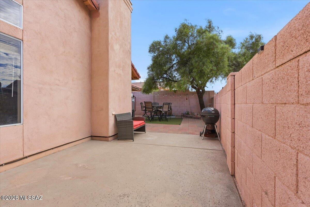 9920 N Outlaw Trail