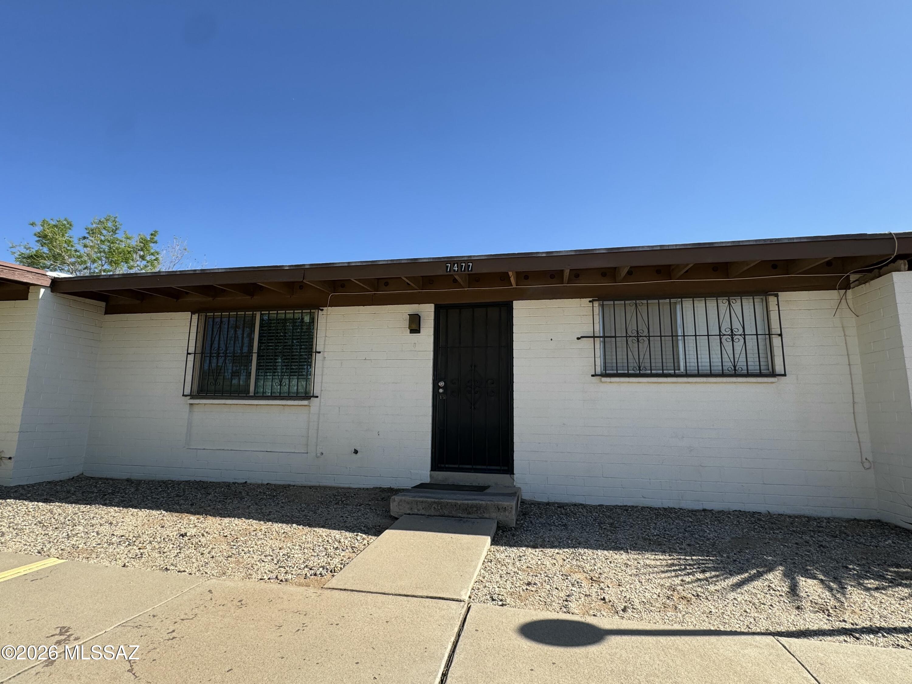 7477 E Desert Spring Drive