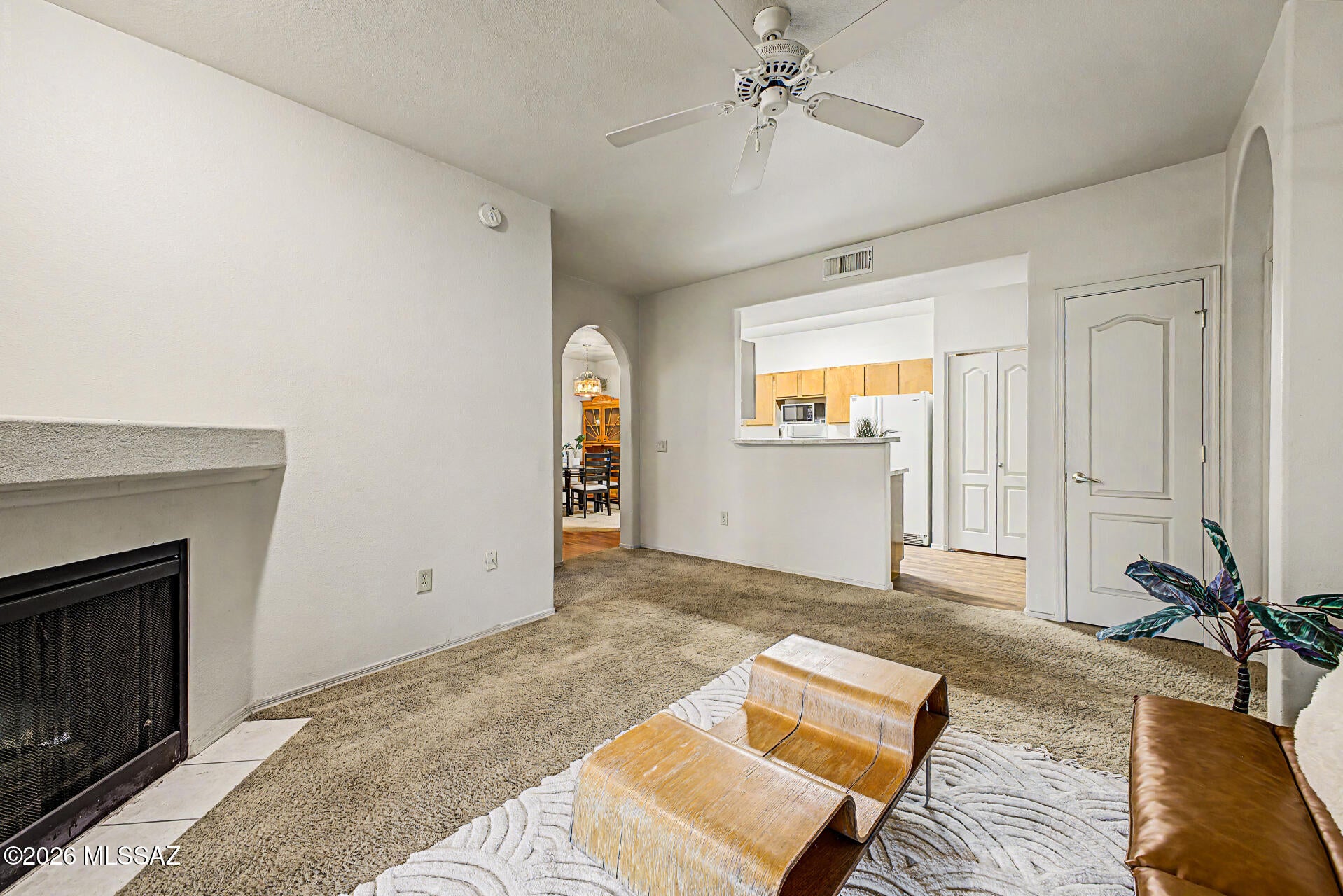 2550 E River Road 1102