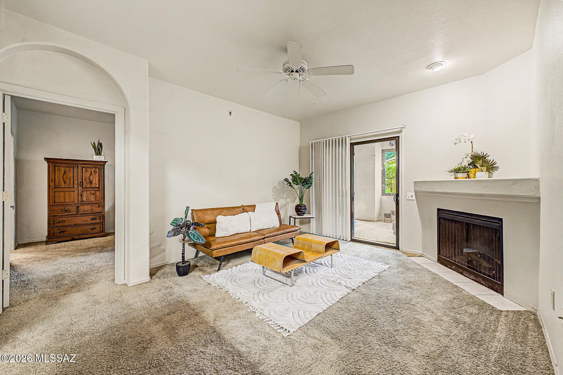 2550 E River Road 1102