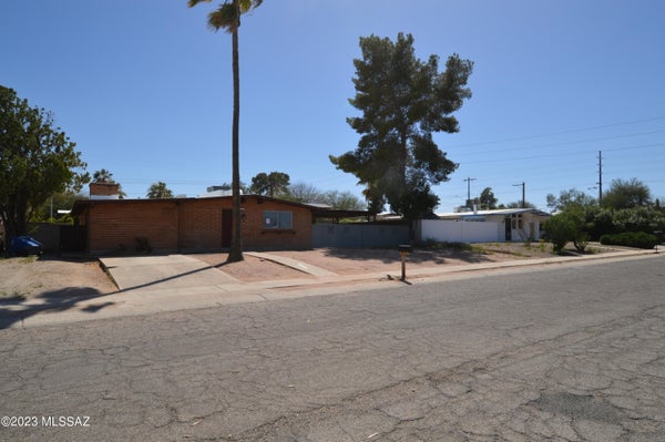 7118 E ELBOW BAY DR, TUCSON, AZ 85710 - Image 2e337614fee32fc3aea2e8e0e0ccaf94/3776609276