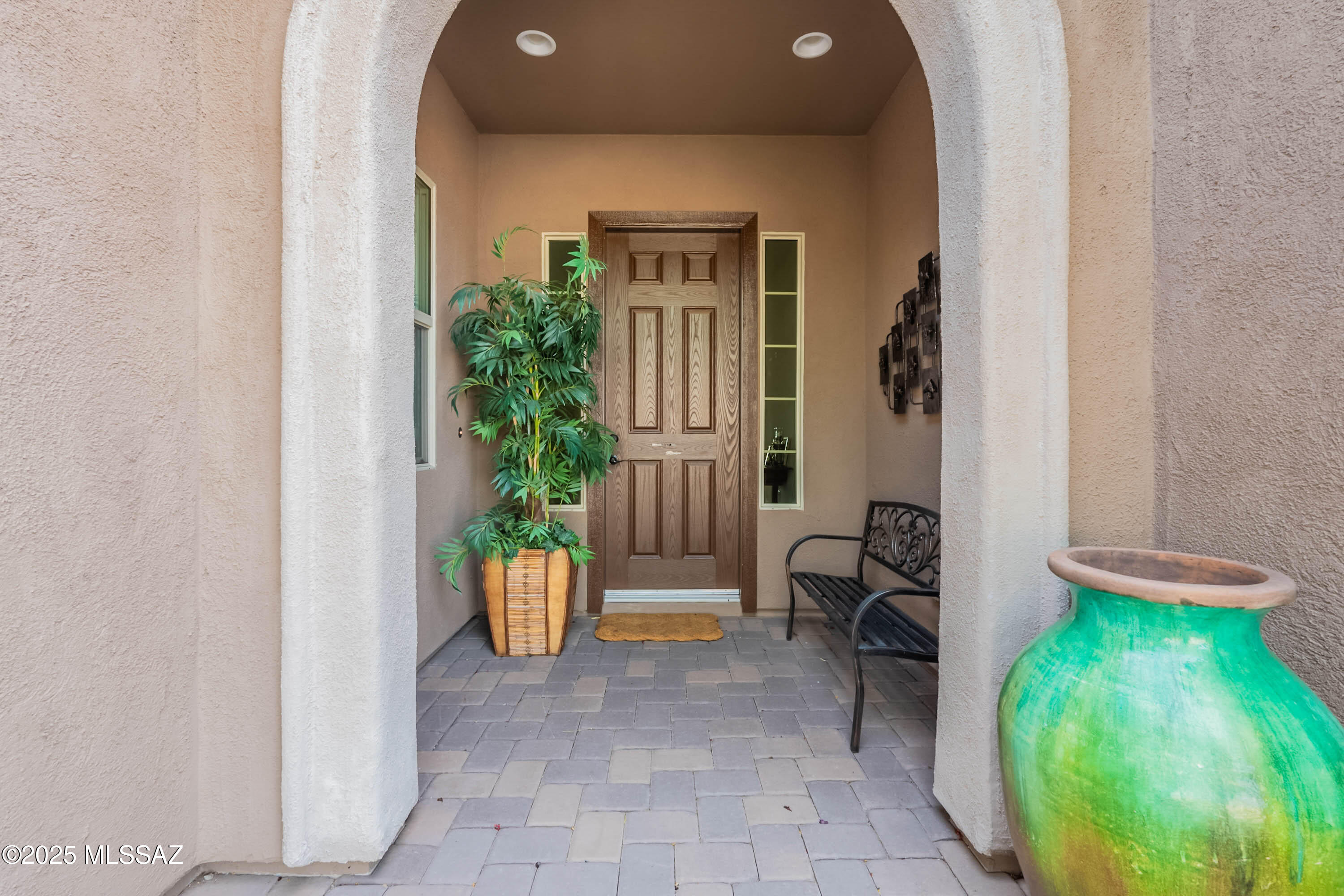 365 W Red Ribbon Lane