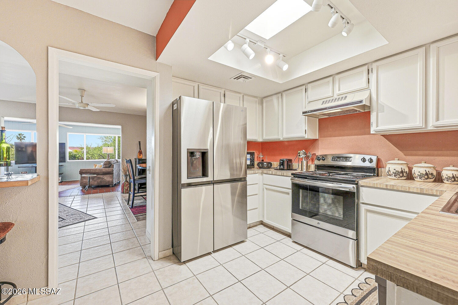 569 W Ocotillo Place