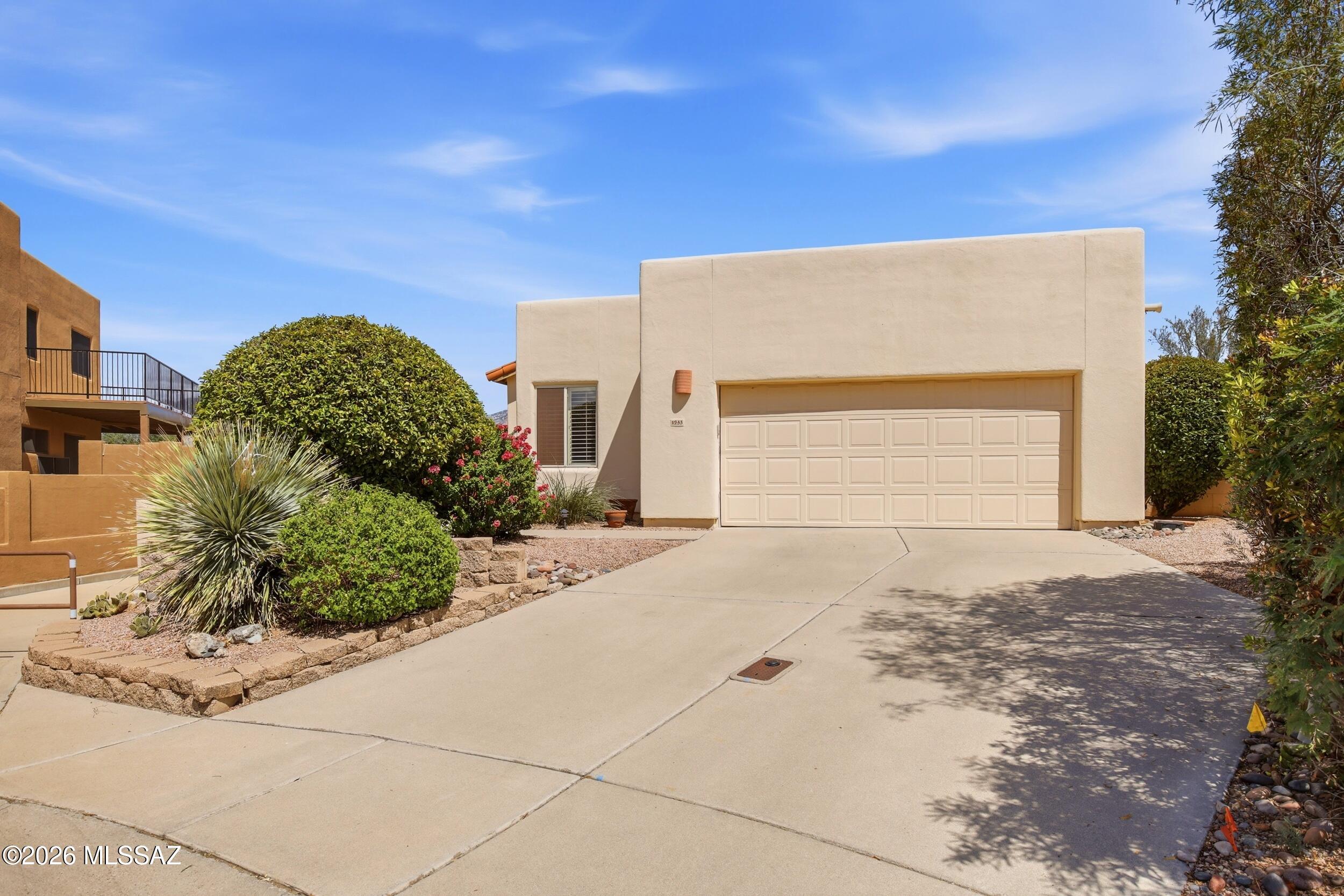 1233 W Crystalline Way