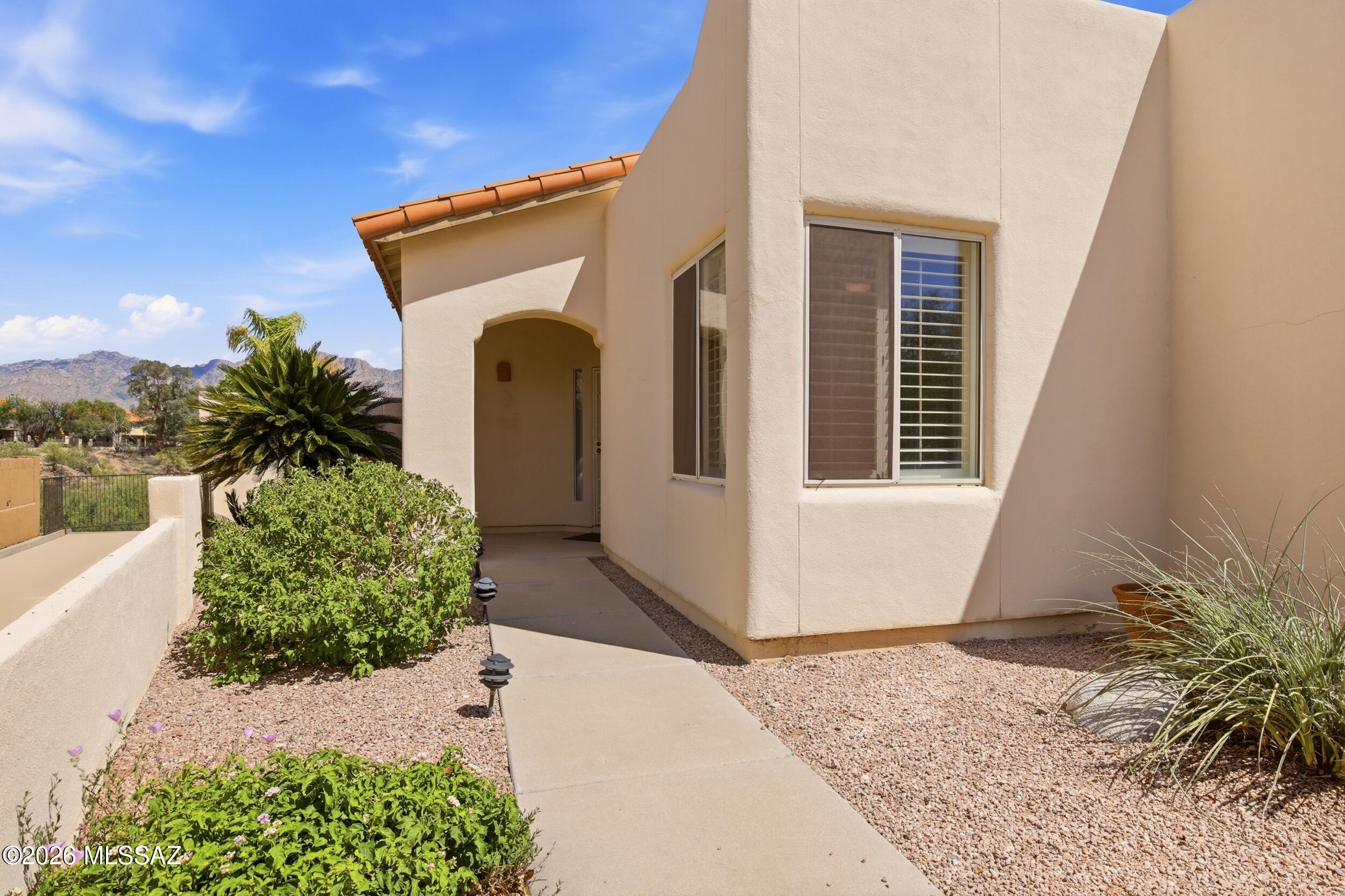 1233 W Crystalline Way