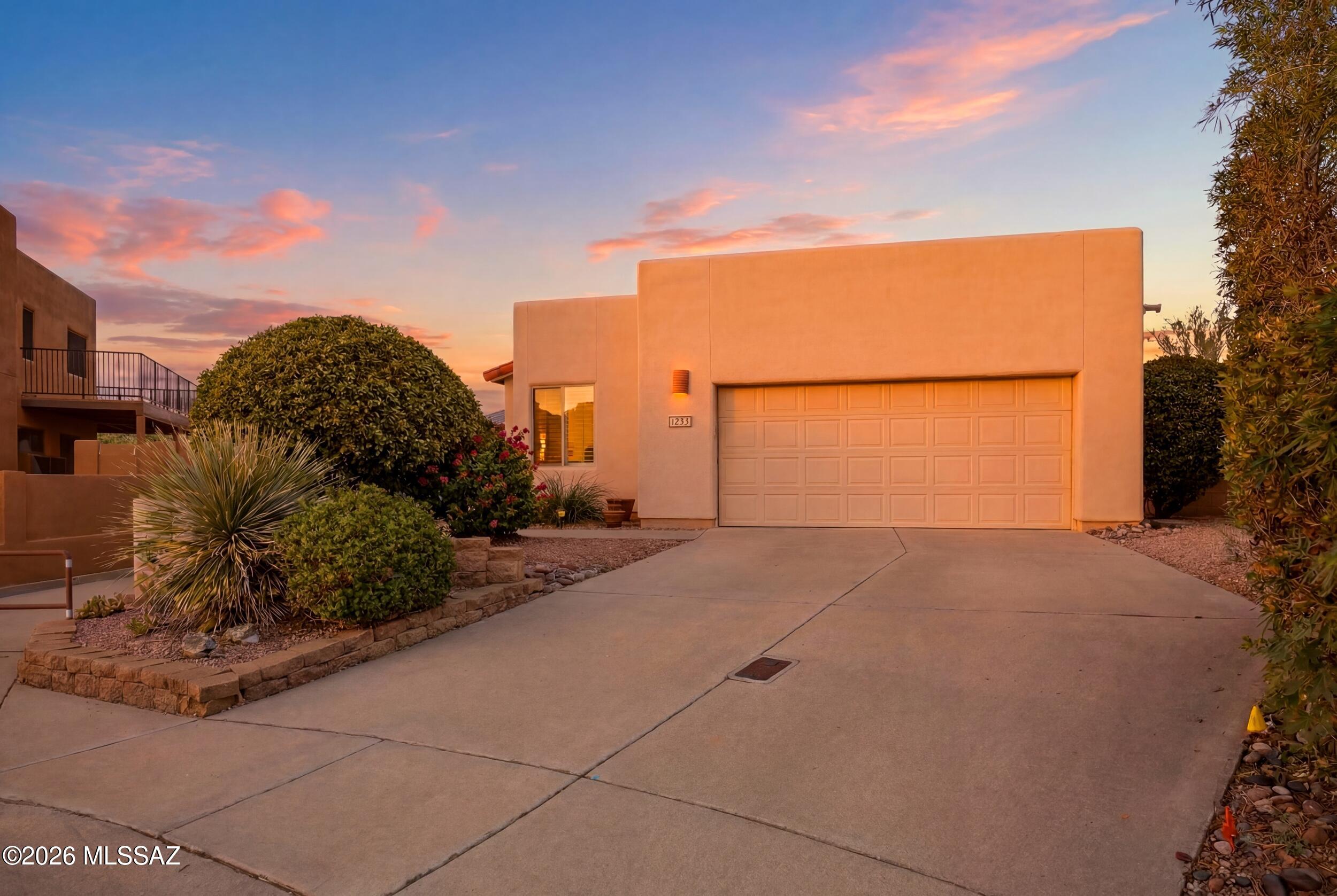 1233 W Crystalline Way