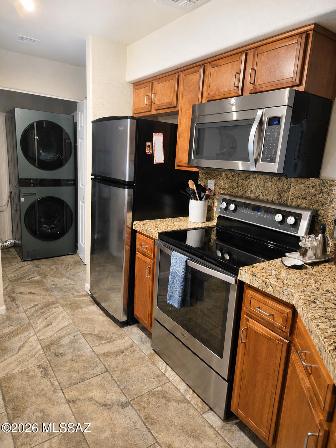 6655 N Canyon Crest Drive 22104