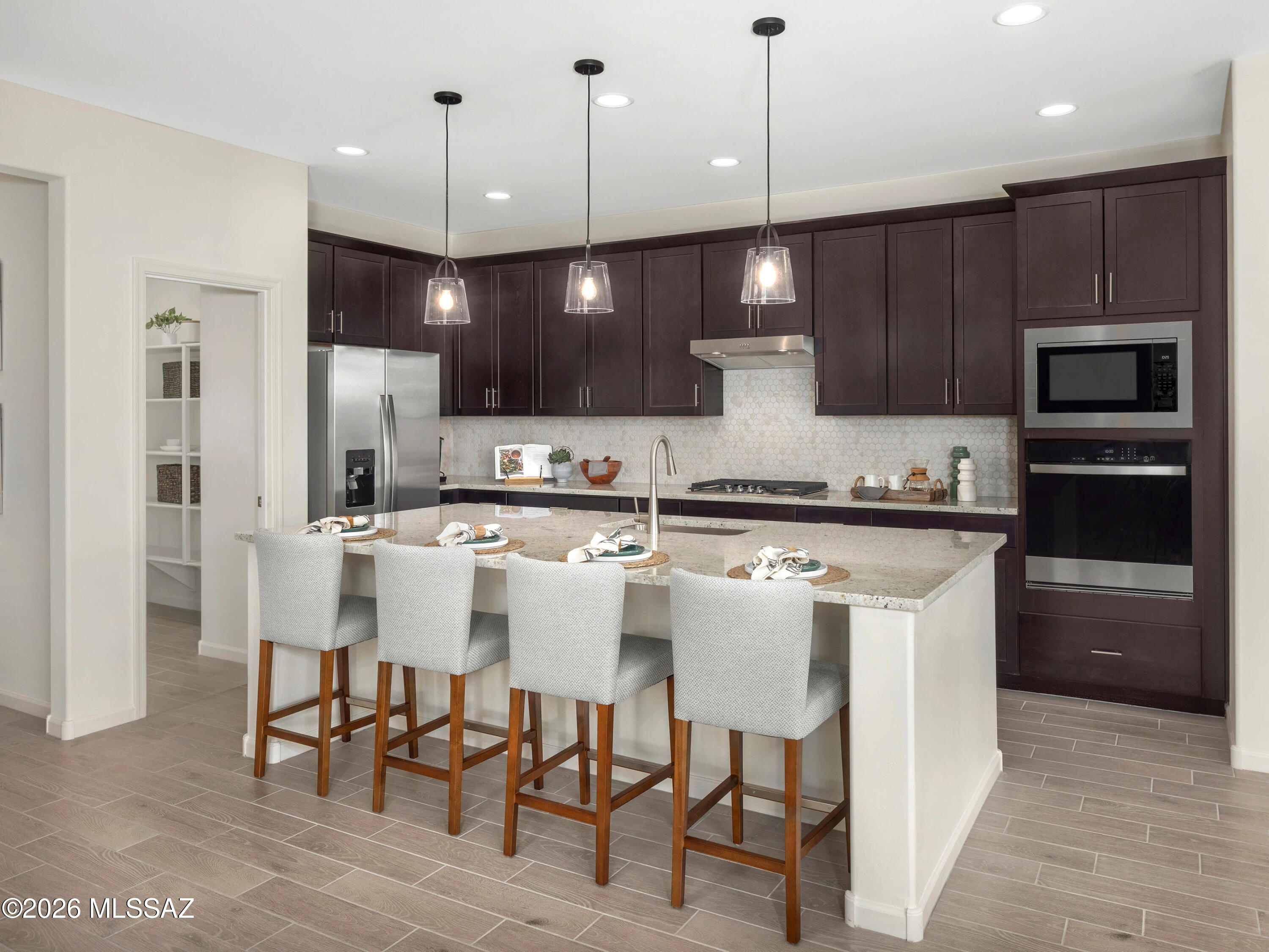 1501 E Cattle Graze Loop