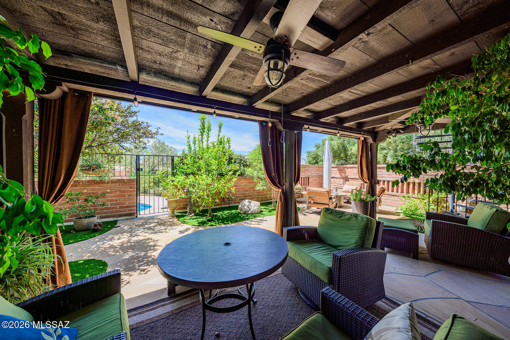 Catalina Pueblo NO.3 (89-117) - Residential