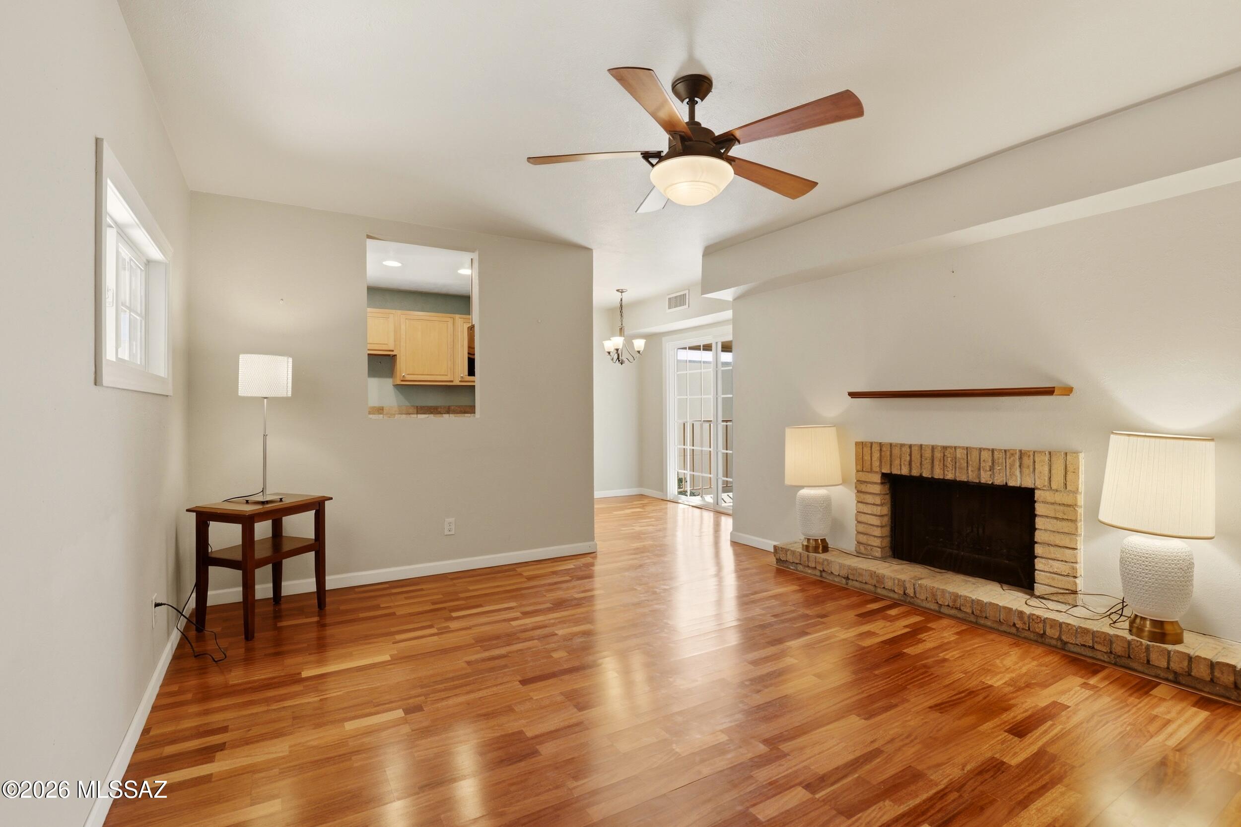 1600 N Wilmot Road 229