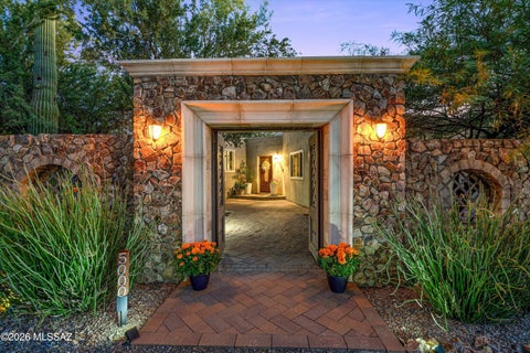 Photo of 5000 W Camino De Manana, Tucson, AZ 85742 (MLS # 22624553)