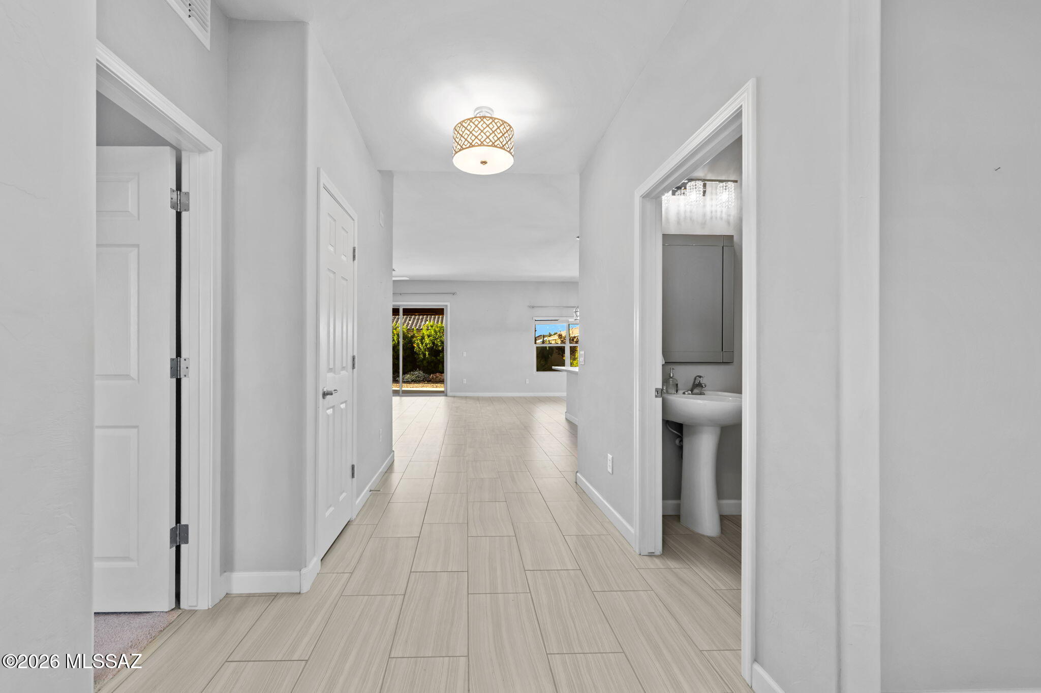 Saguaro Bloom 7B - Residential