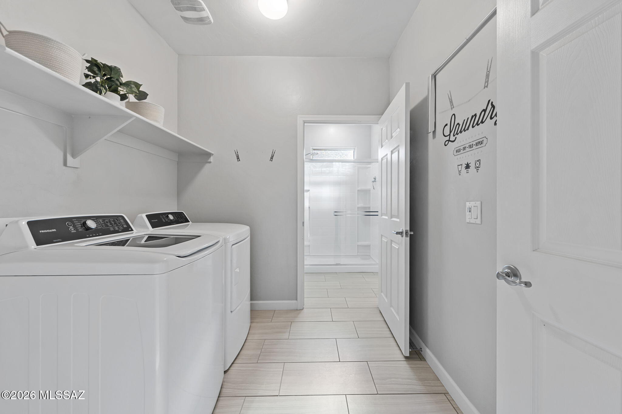 Saguaro Bloom 7B - Residential