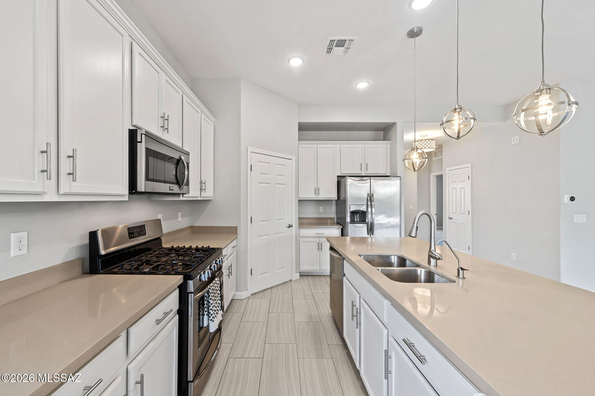 Saguaro Bloom 7B - Residential