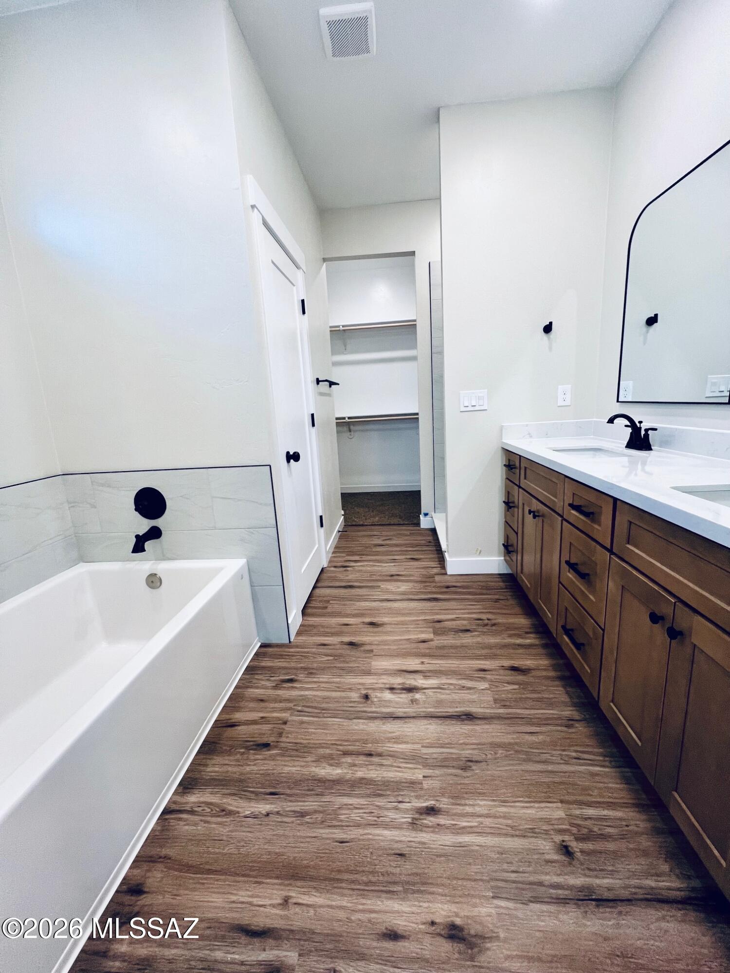 Agua Caliente Sabino Creek - Residential