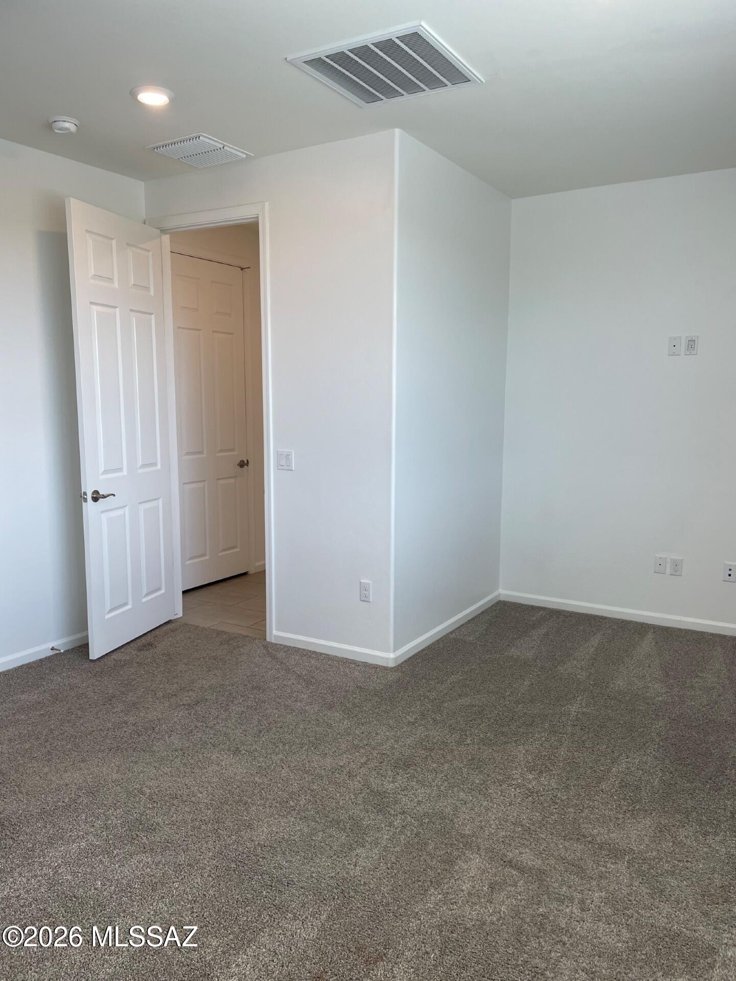 The Vistas At Rincon Knolls SQ20152600506 - Residential Lease
