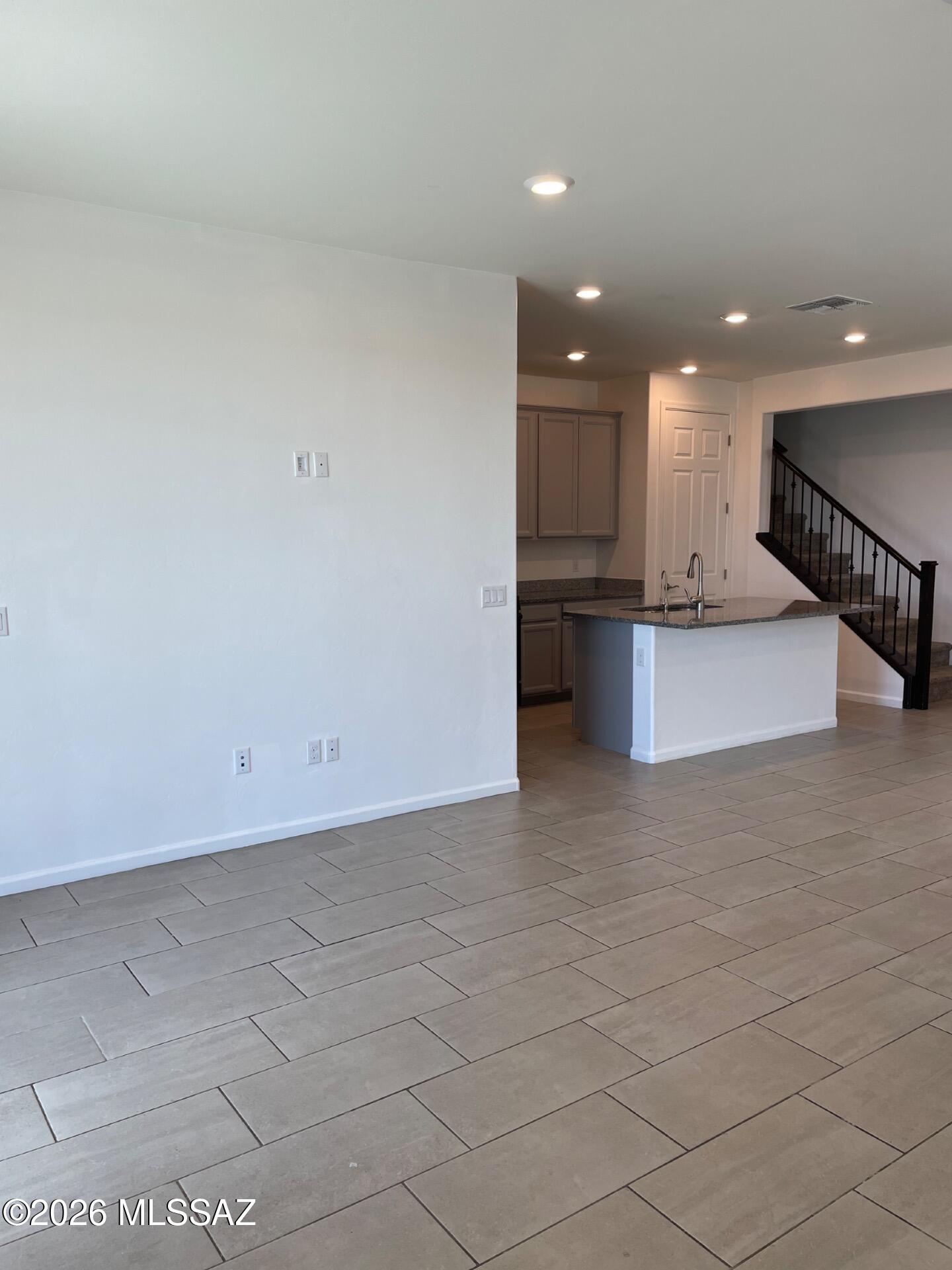 The Vistas At Rincon Knolls SQ20152600506 - Residential Lease