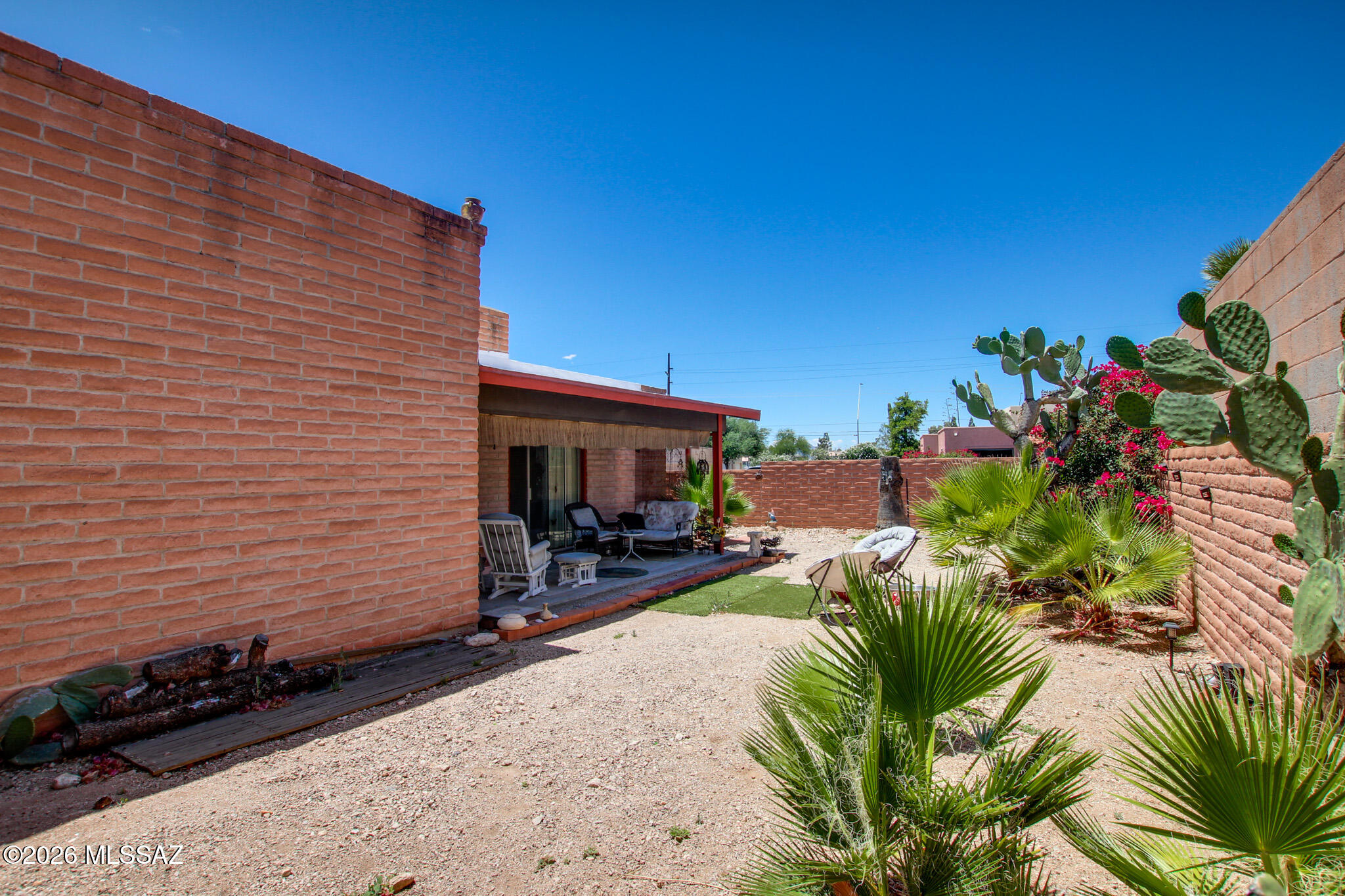 La Serena Townhouses (1-25) - Residential