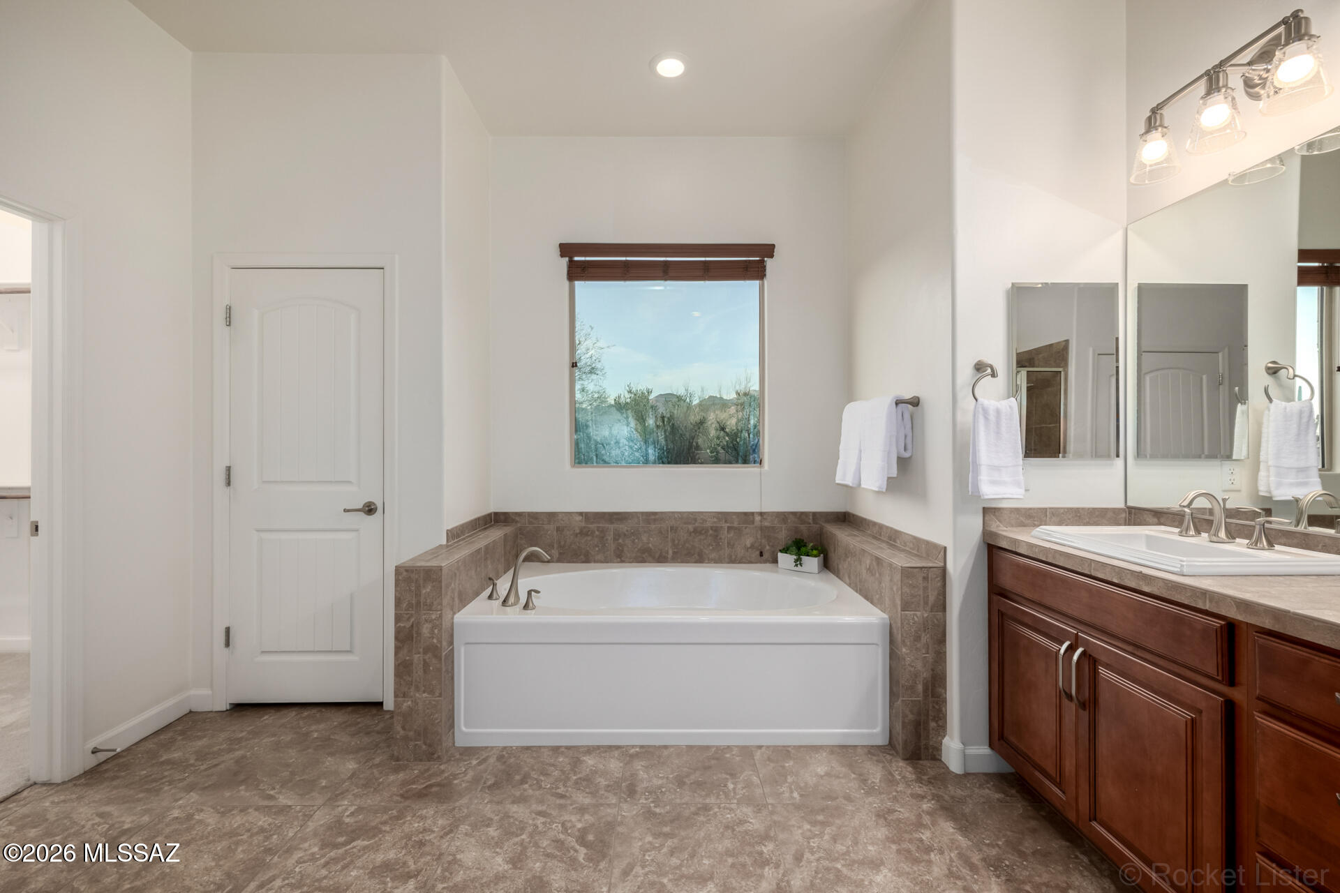 Preserve III at Dove Mtn (306-486,530-534,577-605) - Residential