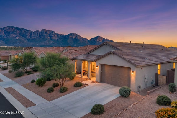 13481 N SANIDINE DR, TUCSON, AZ 85755 - Image 301edb6ddc0b7d42f4ededb3f17ccda4/3999001592