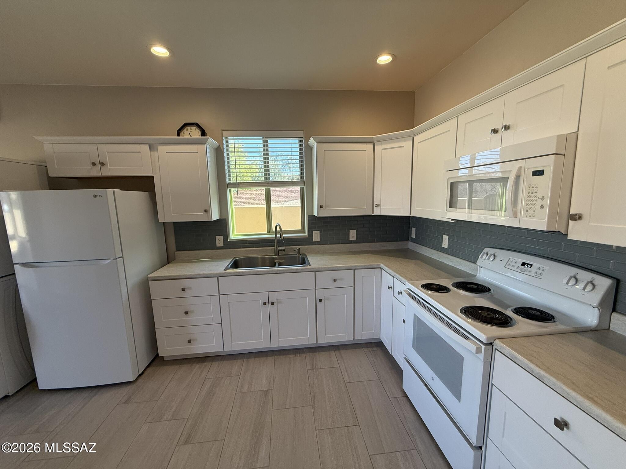 New Tucson Unit NO. 30 - Residential