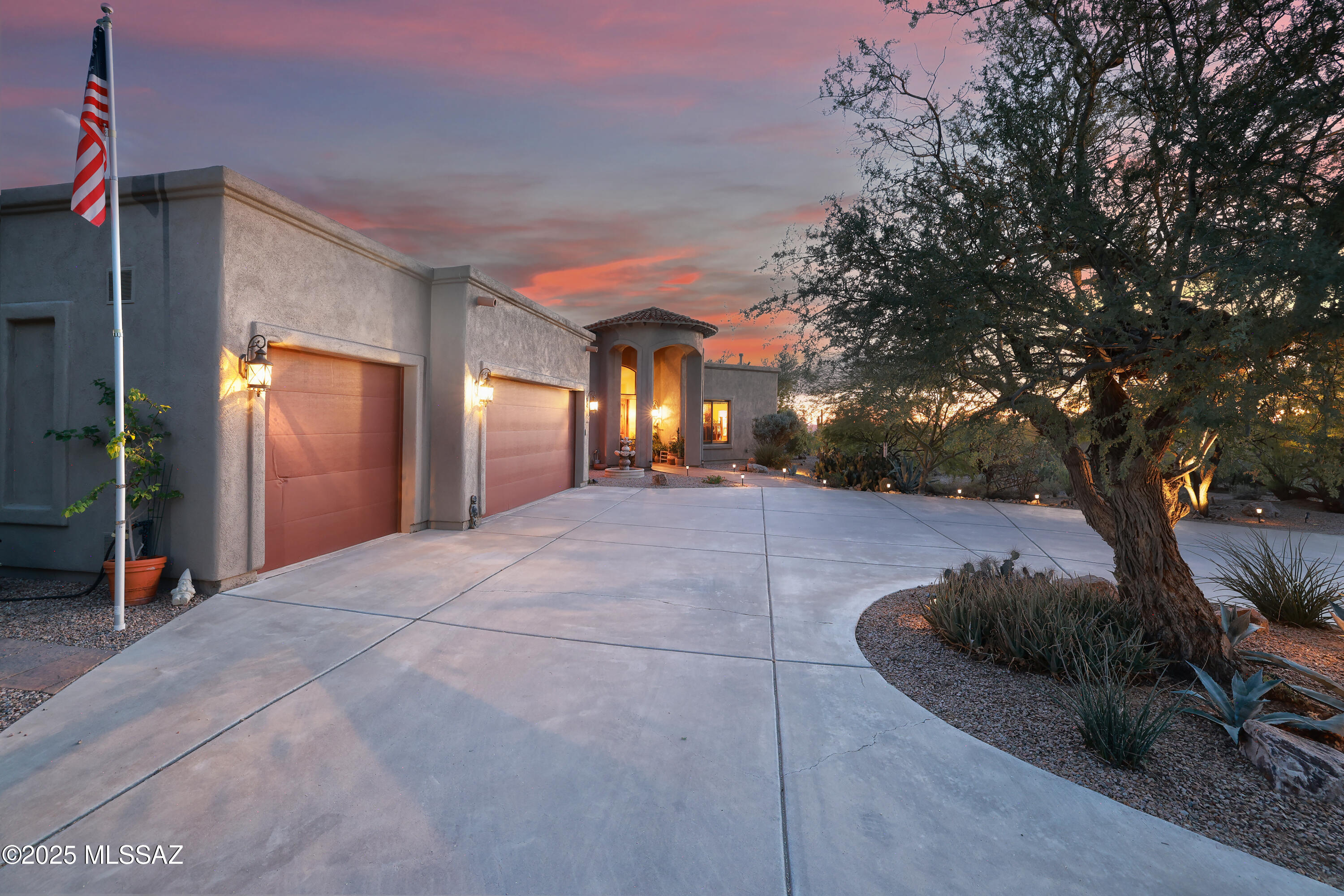 5251 W Desert Falcon Lane